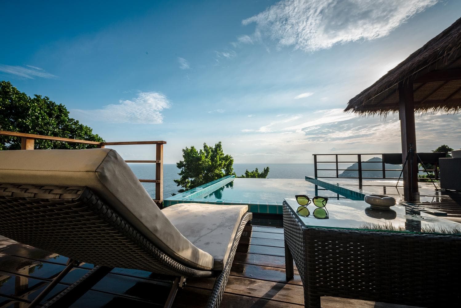 Modern Caribbean villa with pool