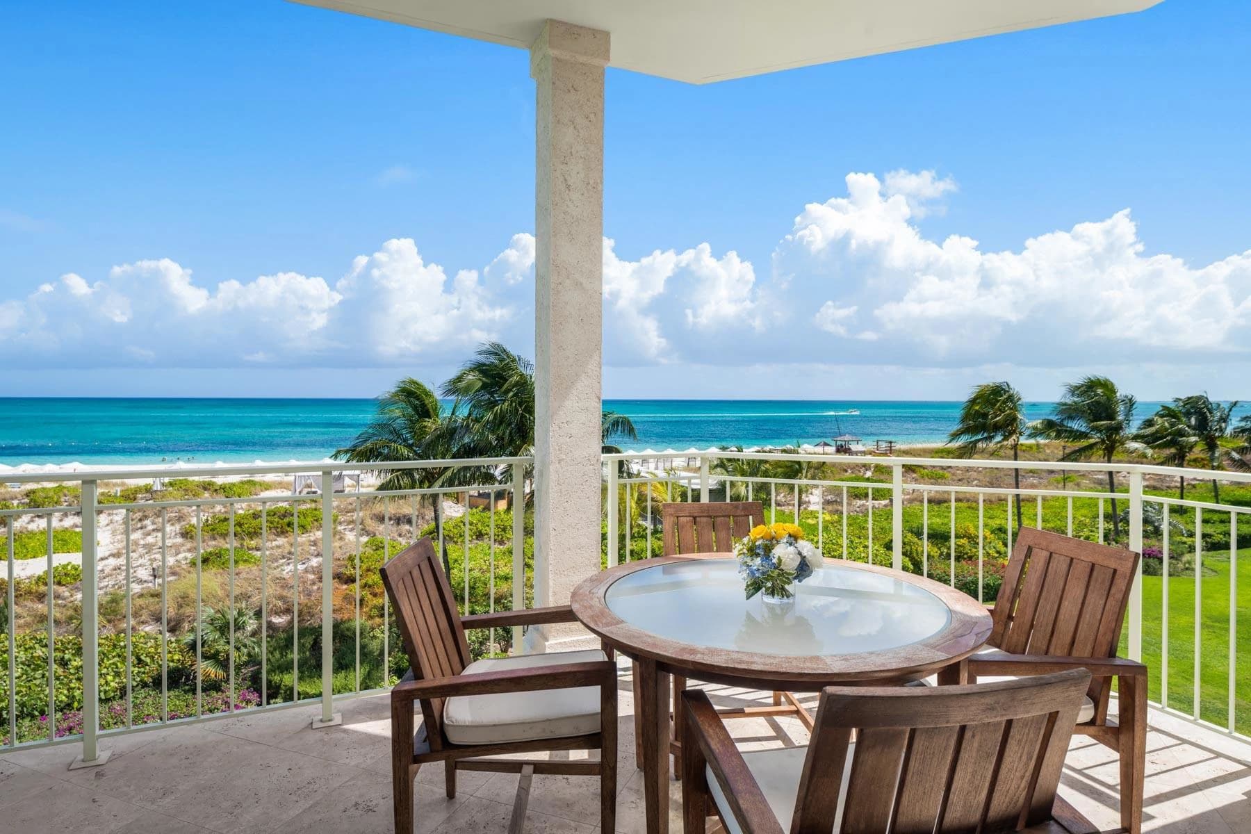303 West Bay Club