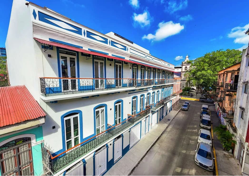 CASA VARIEDADES Contemporary Design within Casco Antiguo - photo 1