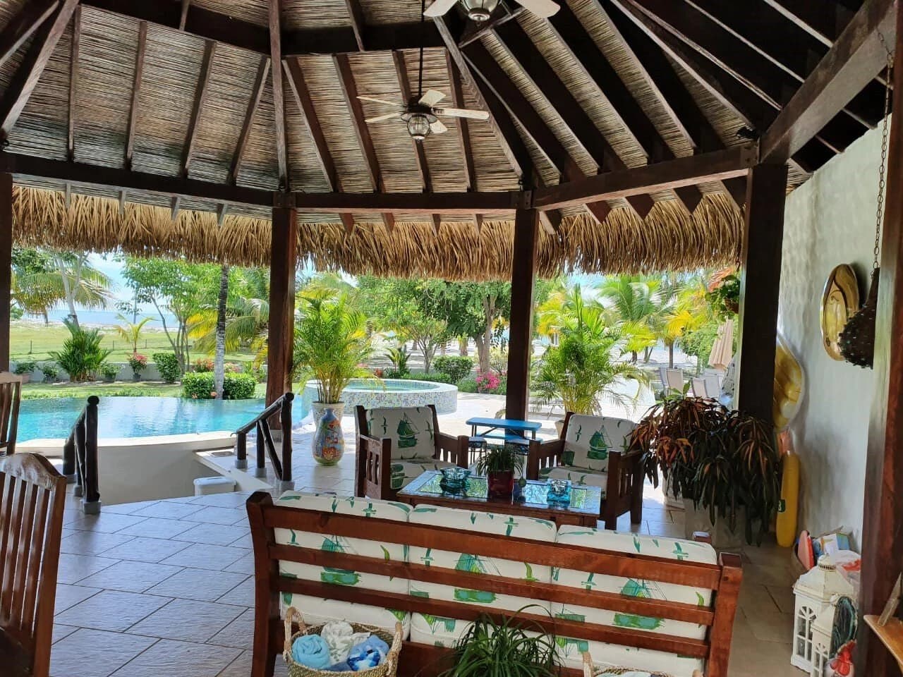 Seafront Estate on 5,000 m2 in Buenaventura - photo 11