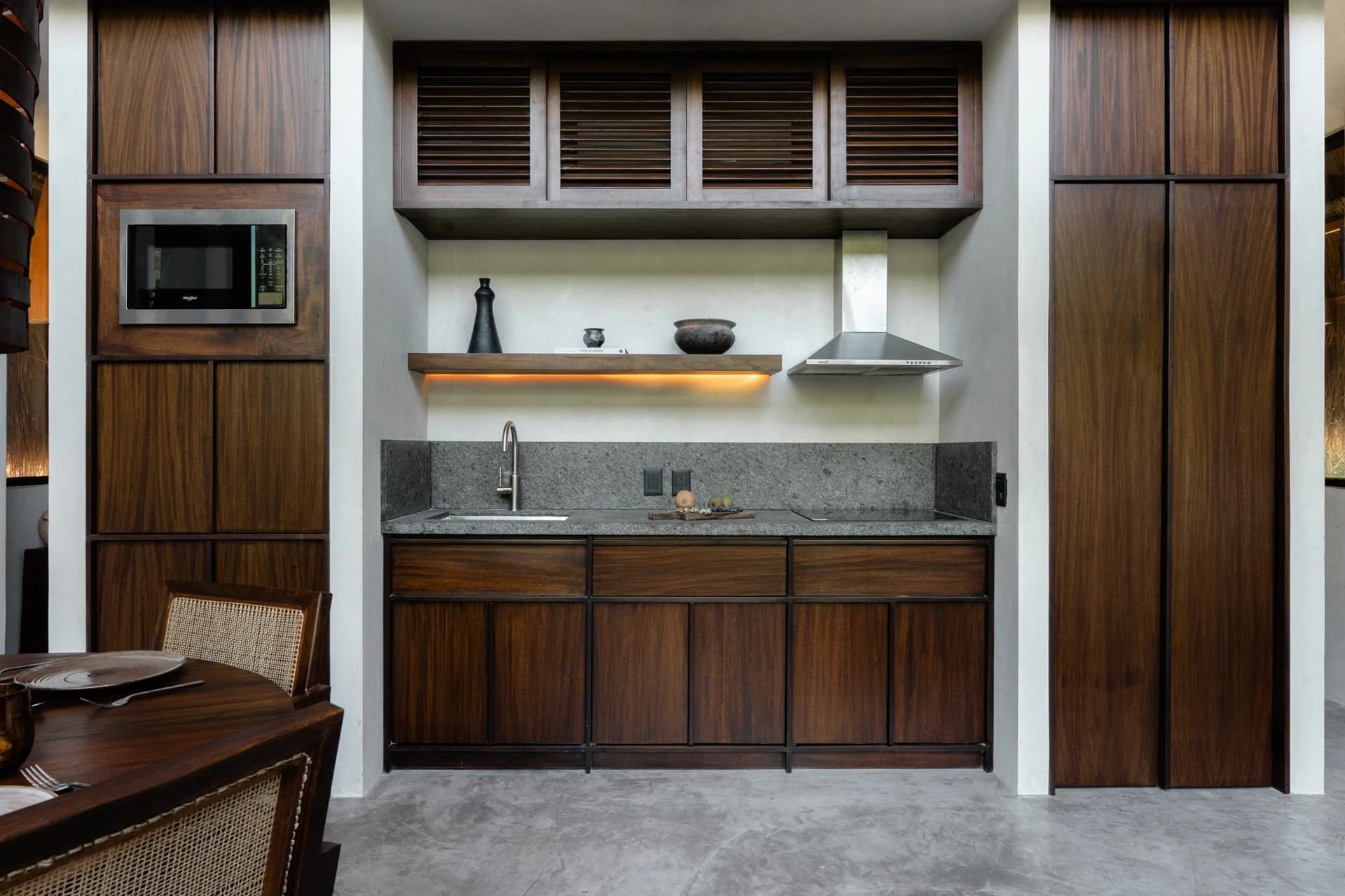 Casa Kuro 2 Bedroom Penthouse - photo 11