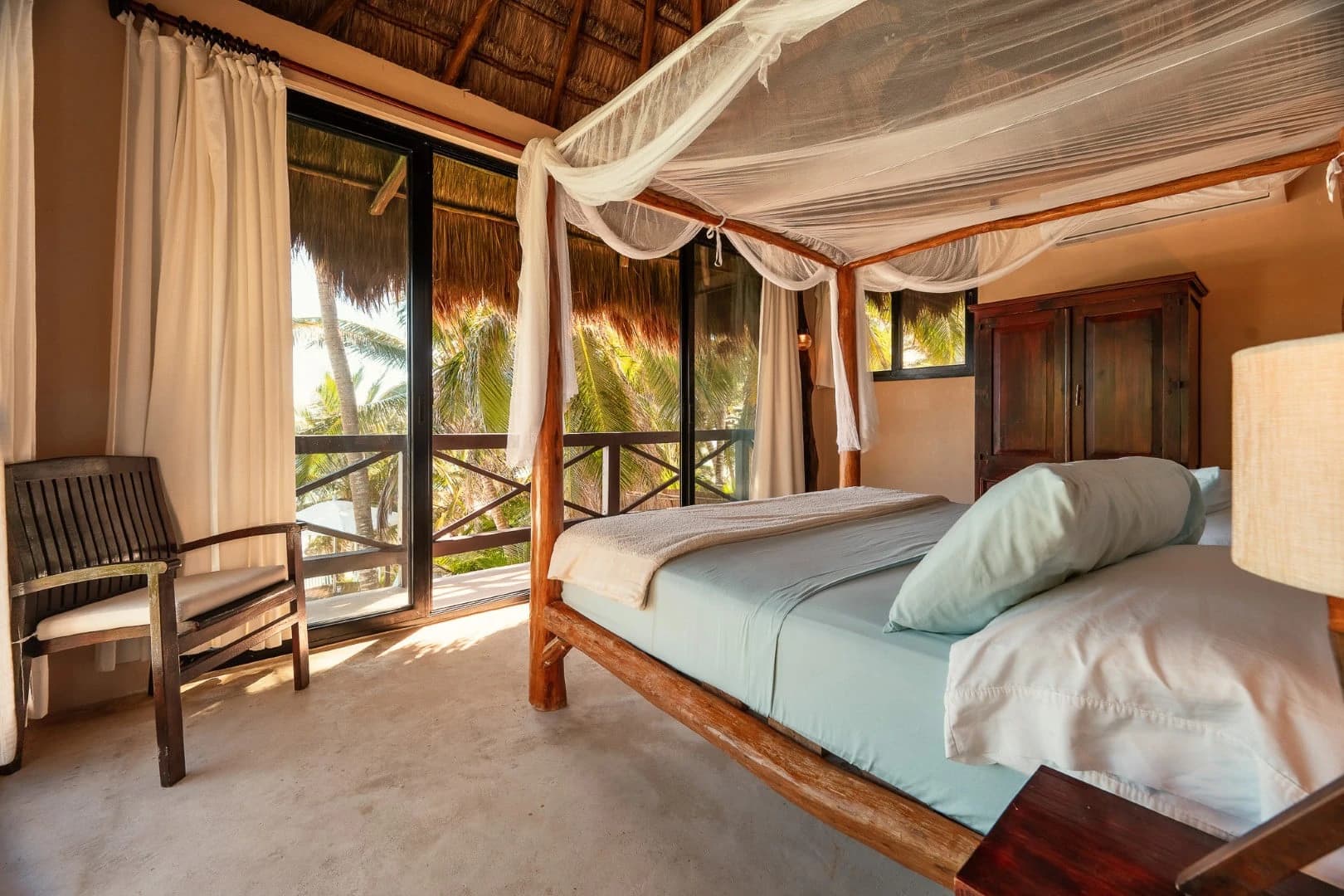 Casa Chic 7 Bedroom Beachfront Villa - photo 46
