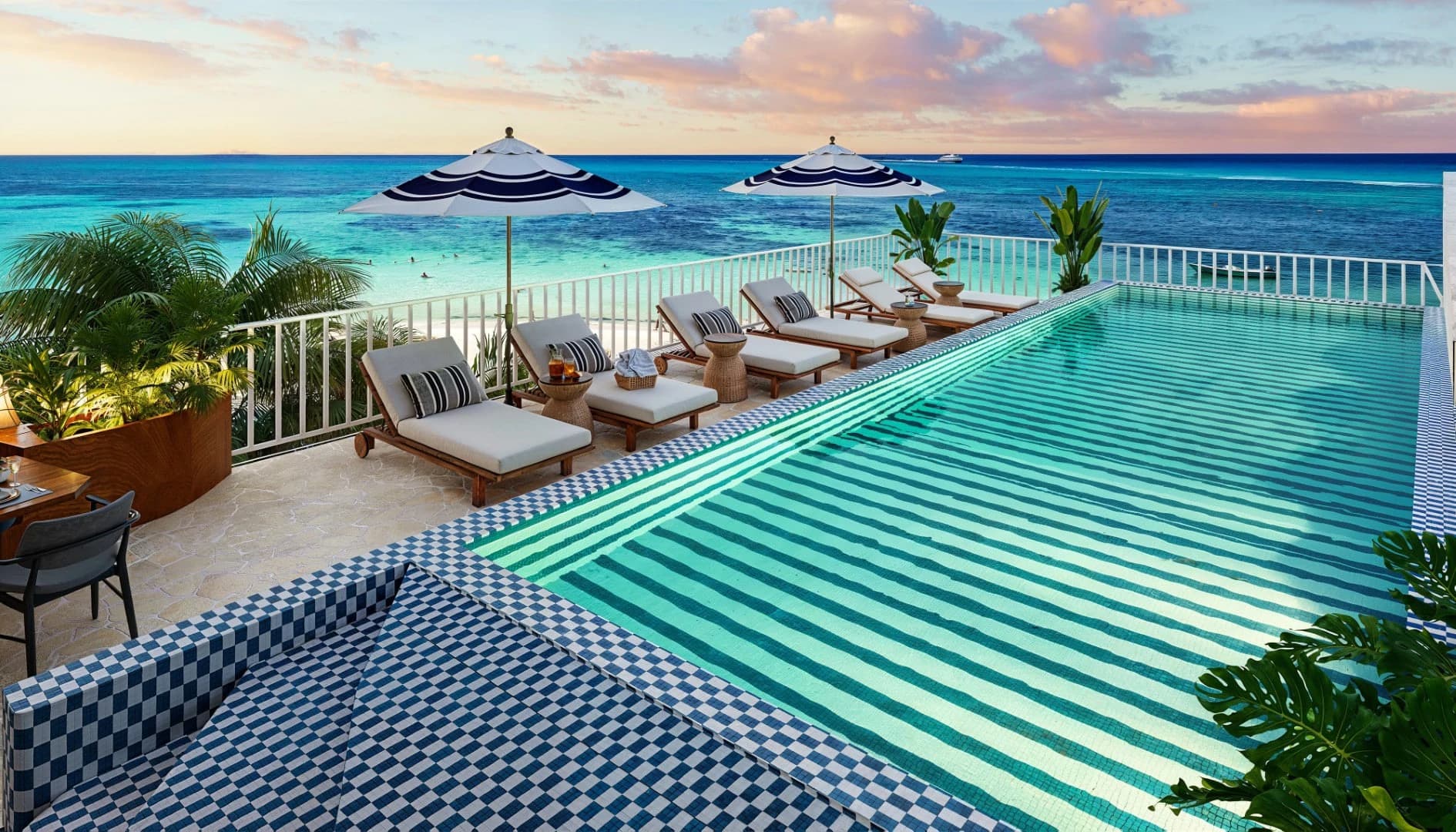 Saint Marine 4 Bedroom Beachfront Penthouse - photo 1