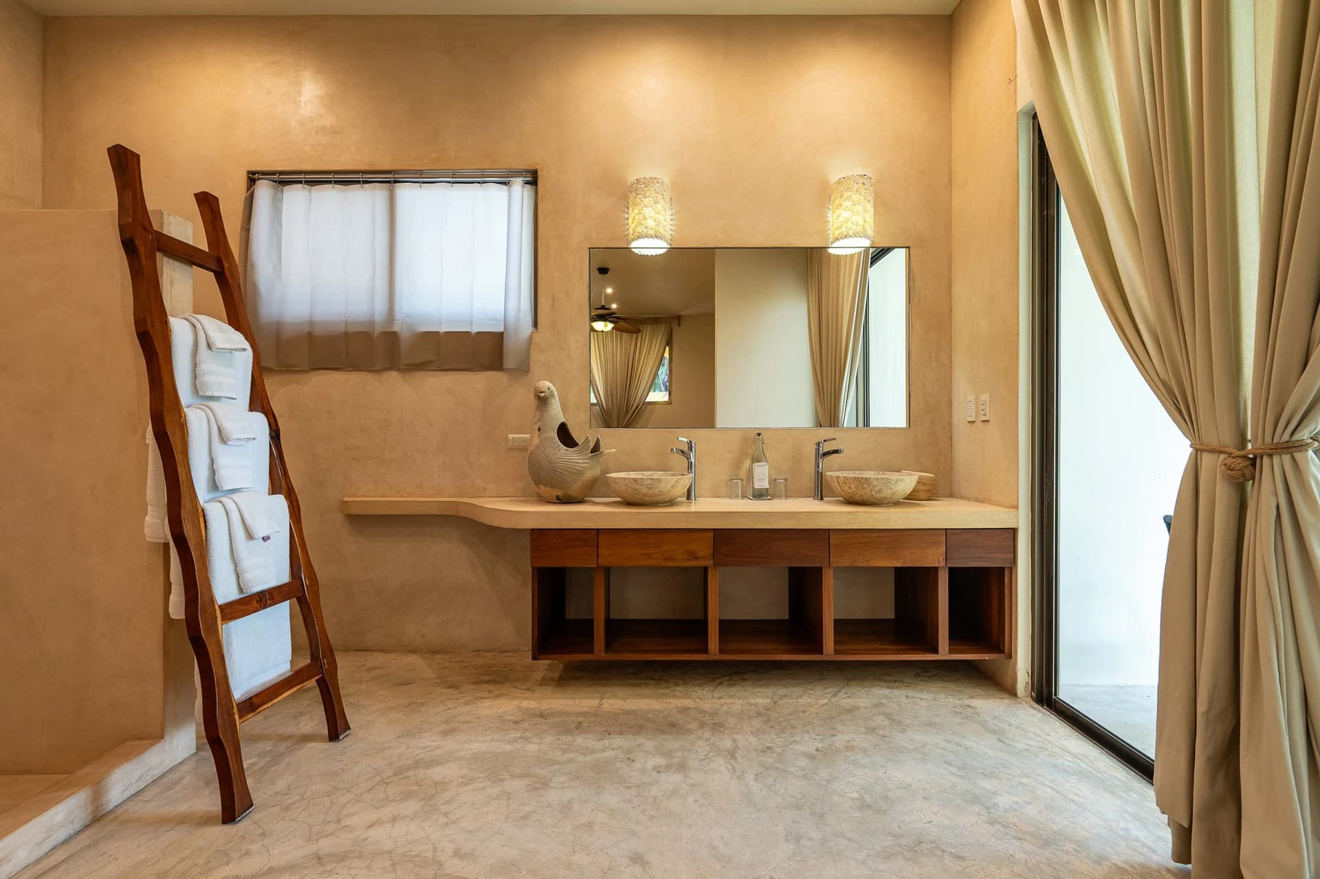 Punta Sur 9 Bedroom Oceanfront Home - photo 32
