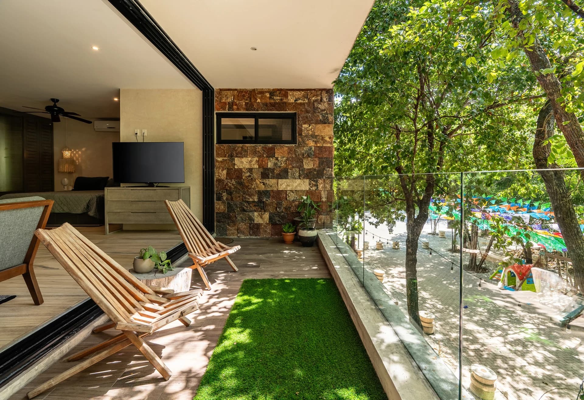 Multi-Unit: 3 Condos + Commercial Space - photo 4