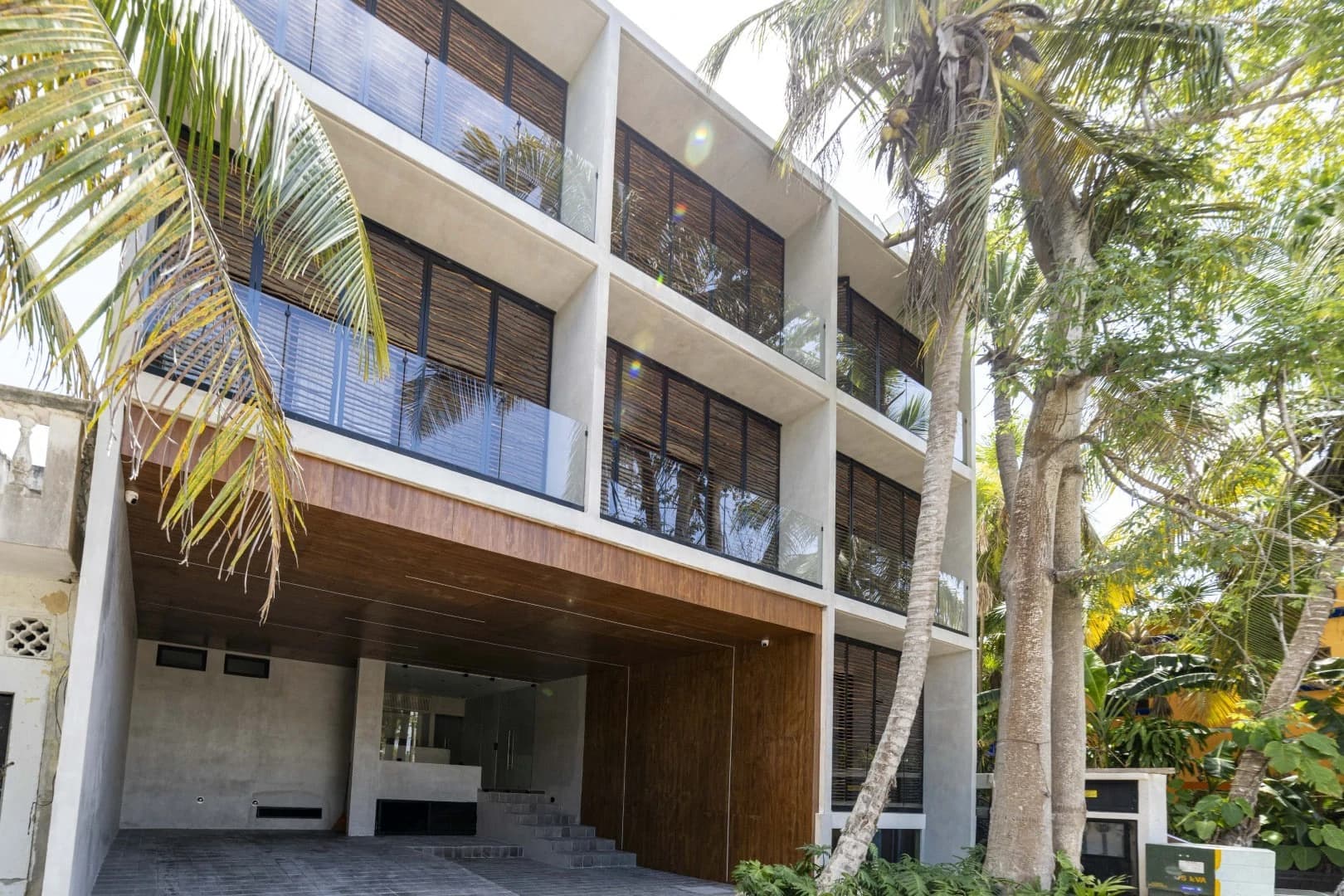 Neea 3 Bedroom Beachfront Condo - photo 6
