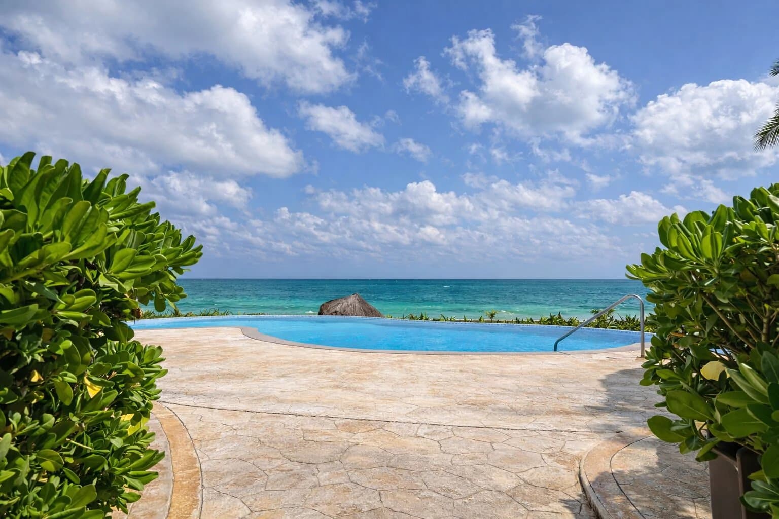 Villa Solé 4 Bedroom Beachfront Home - photo 26