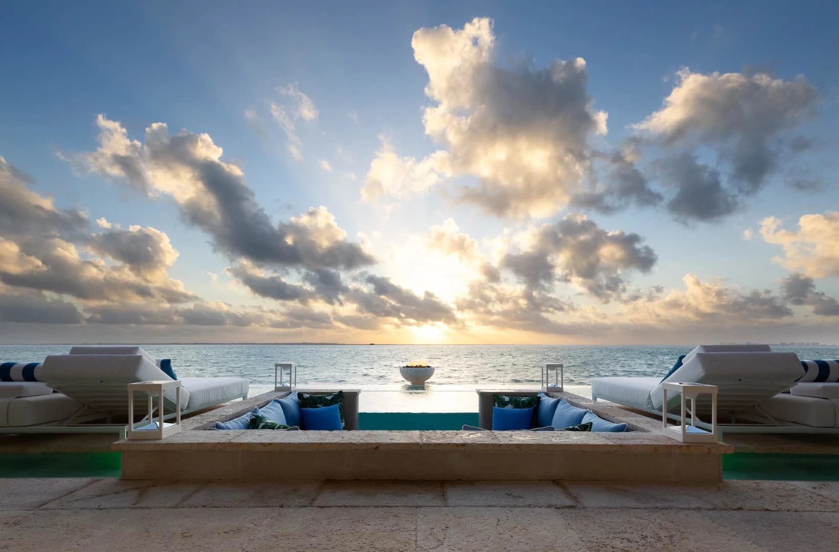 High-Performing Cancun Beachfront Turnkey Villa - photo 21