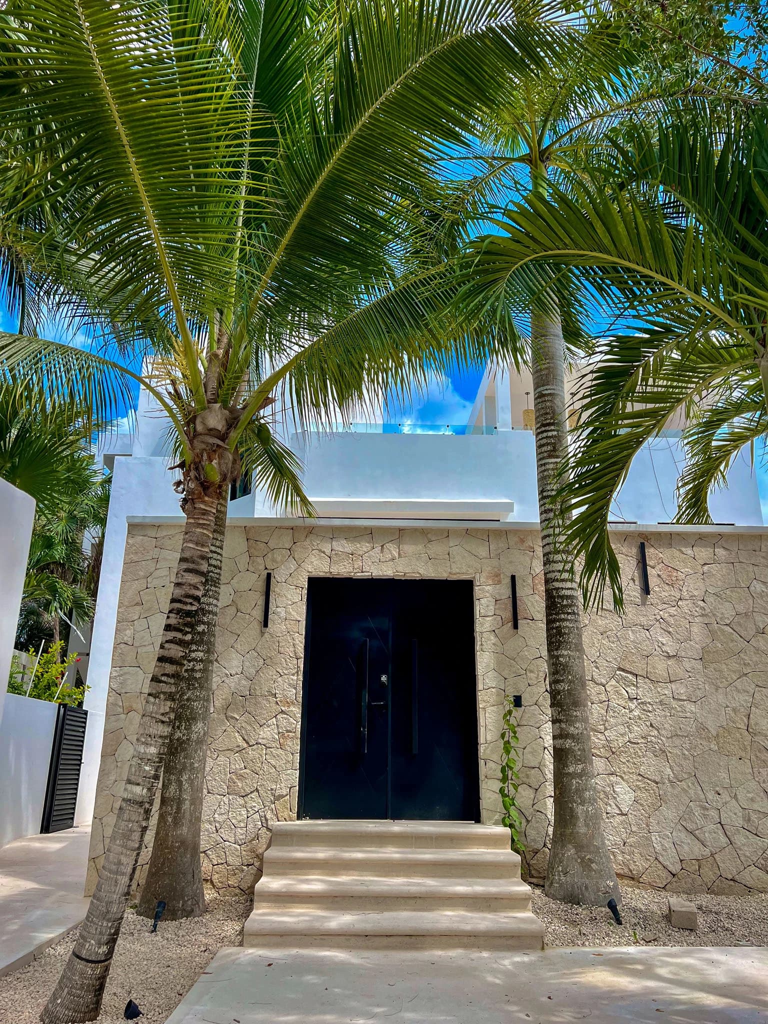 Bahia Tankah 5 Bedroom Beachfront Villa - photo 40