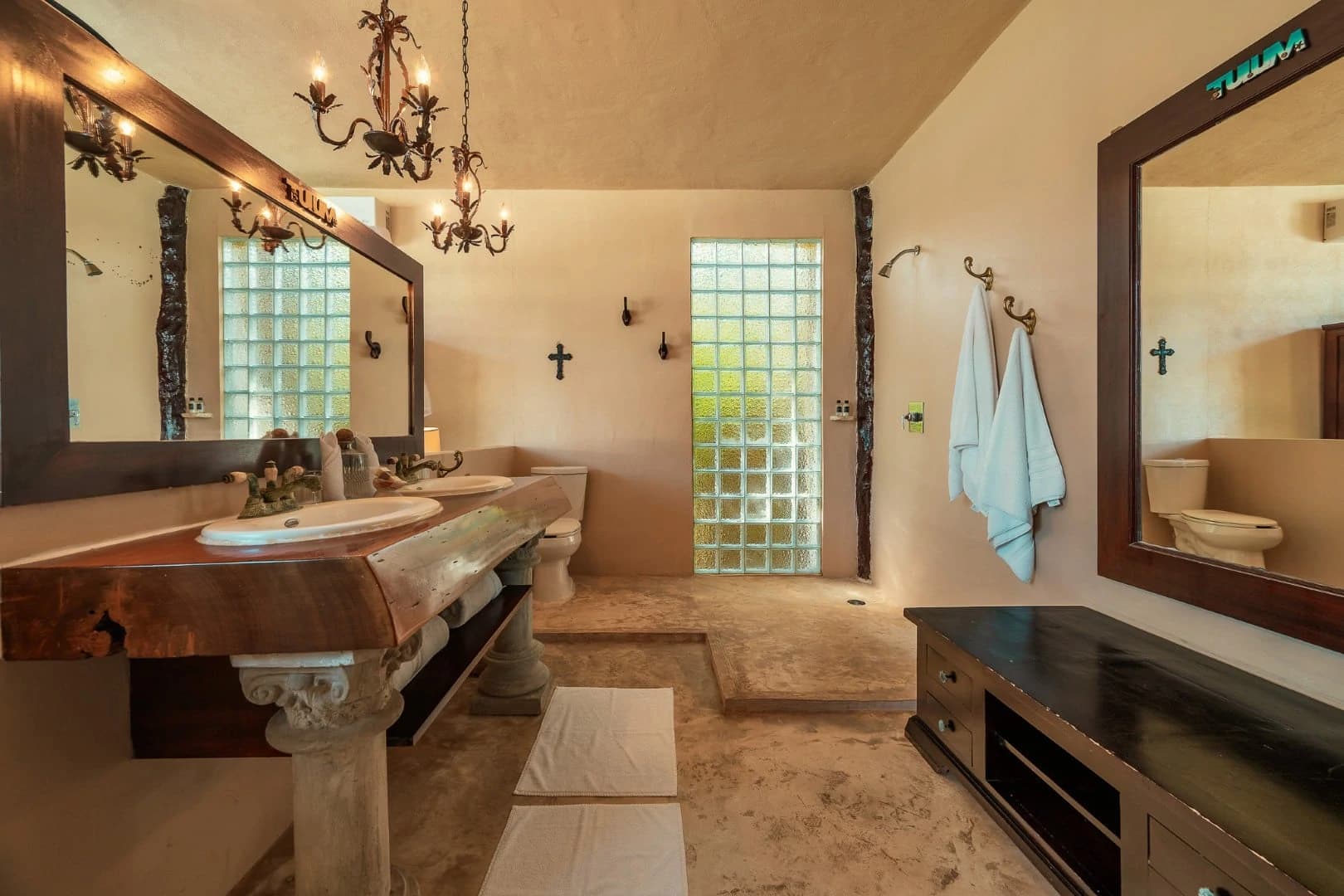 Casa Chic 7 Bedroom Beachfront Villa - photo 36