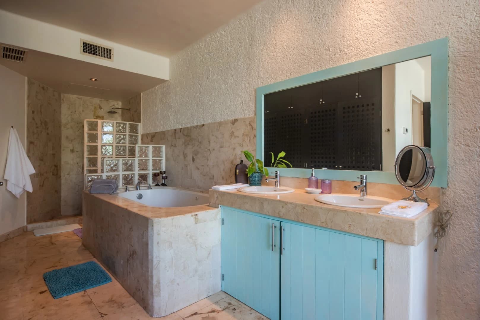 Bosque Los Aluxes 301 Penthouse - photo 14