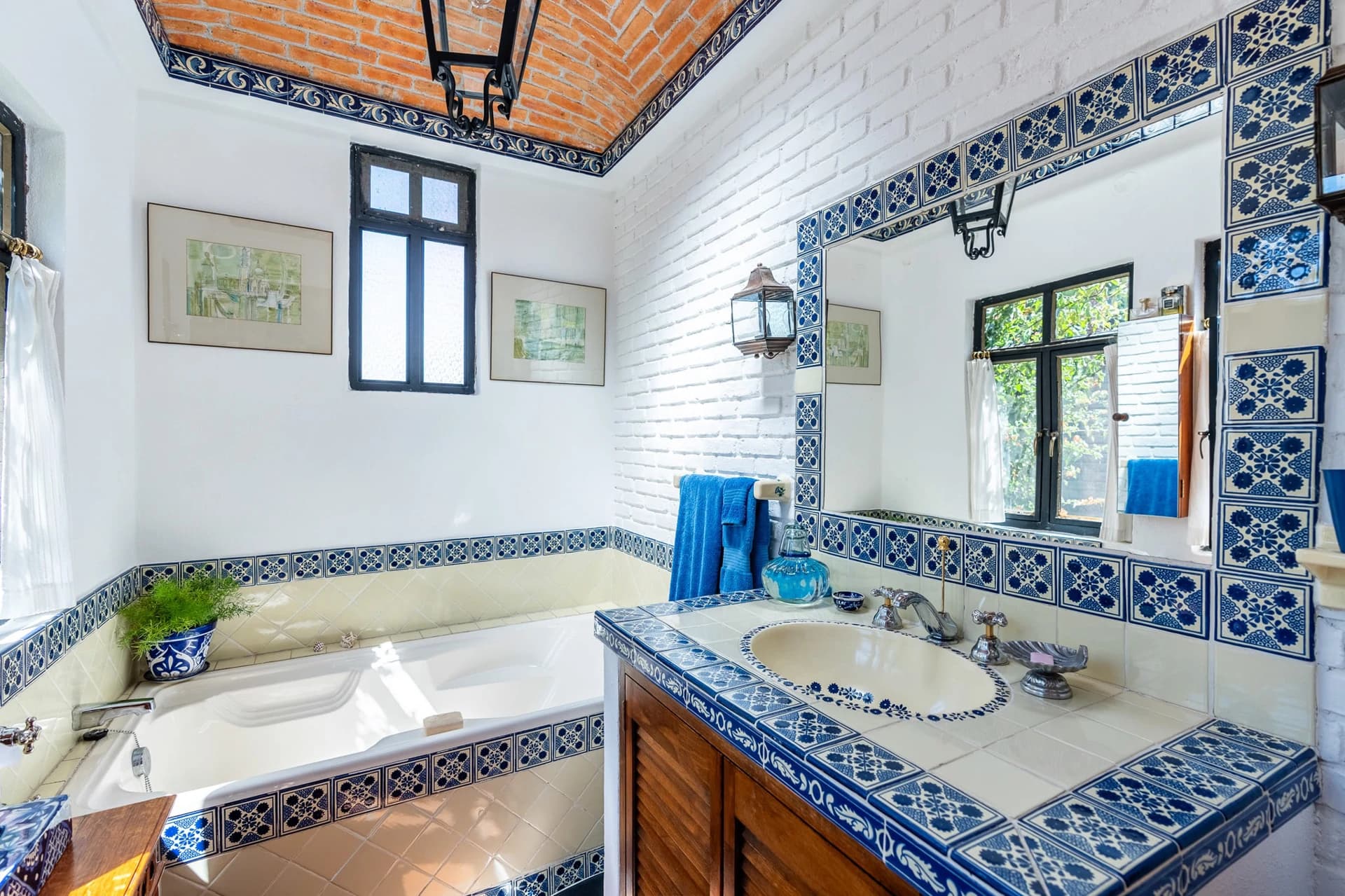 Casa Carolina 3 Bedroom Historic Home - photo 34