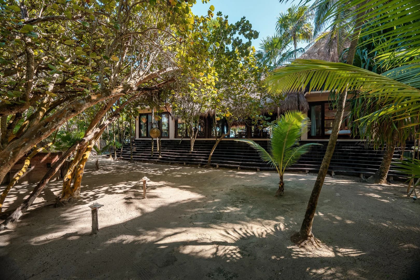 Casa Chic 7 Bedroom Beachfront Villa - photo 73