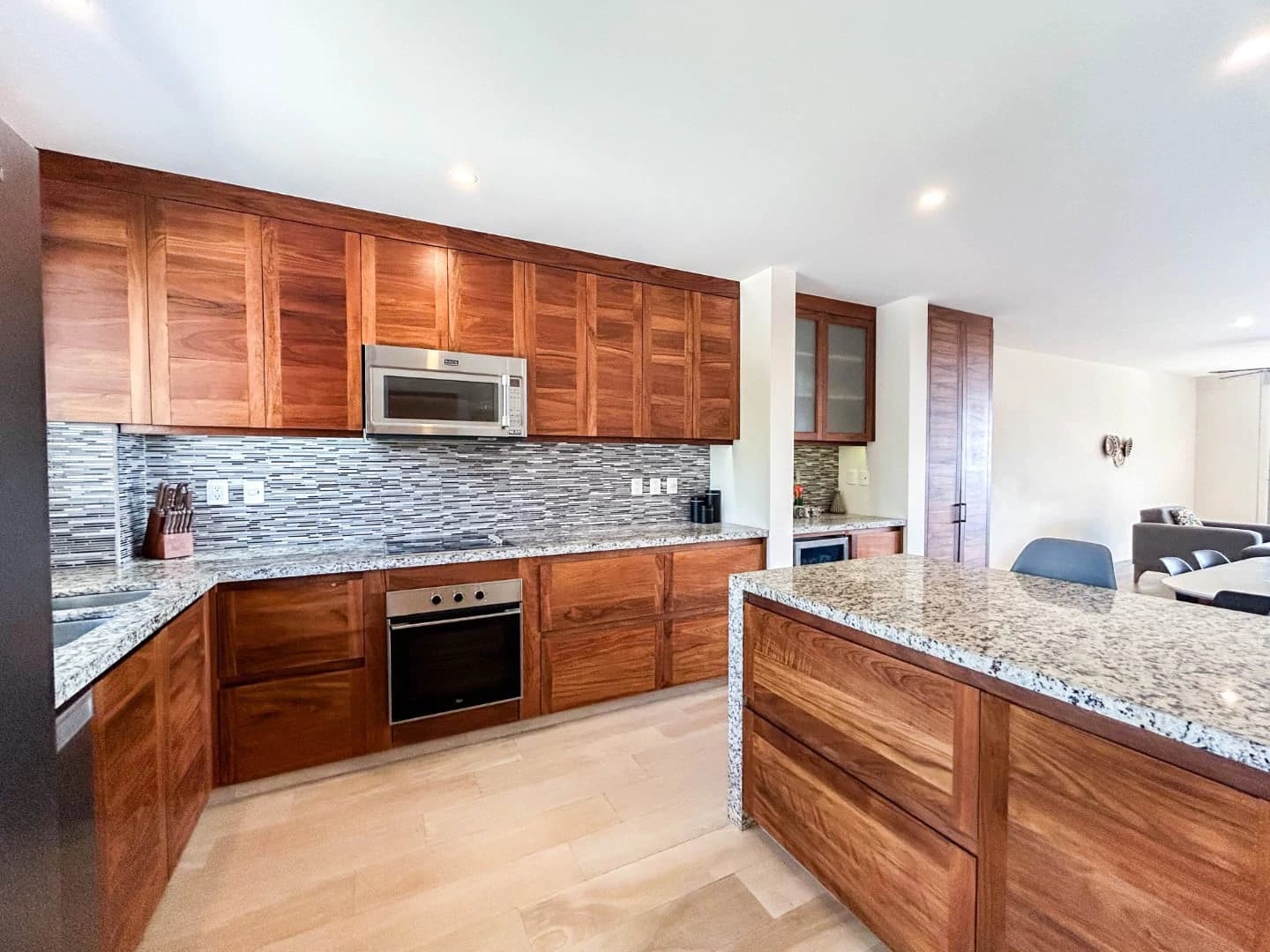 Cosmo 11 – 2 Bedroom Oceanview Condo - photo 19