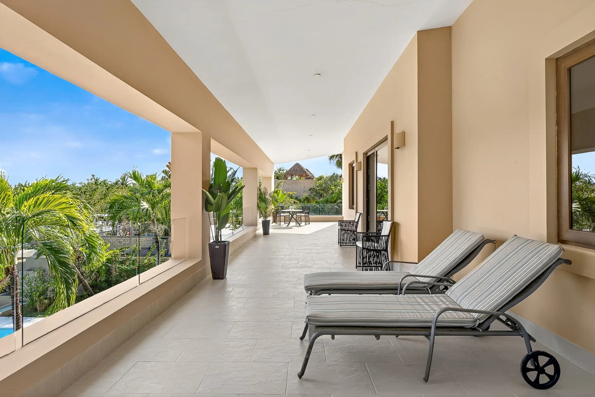 Marina Palms 5 Bedroom Waterfront Villa - photo 33