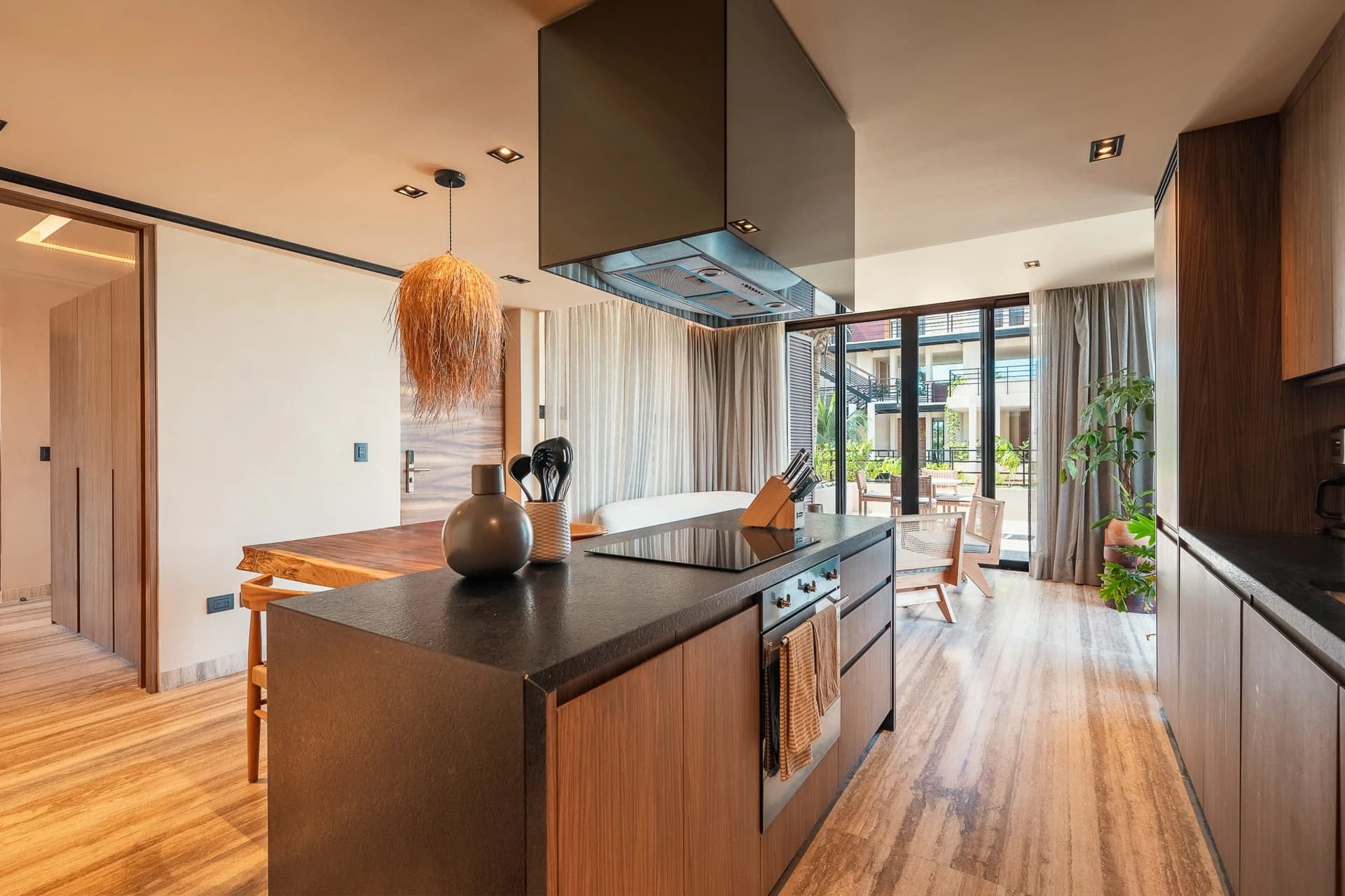 Bespoke 2 Bedroom Condo - photo 13