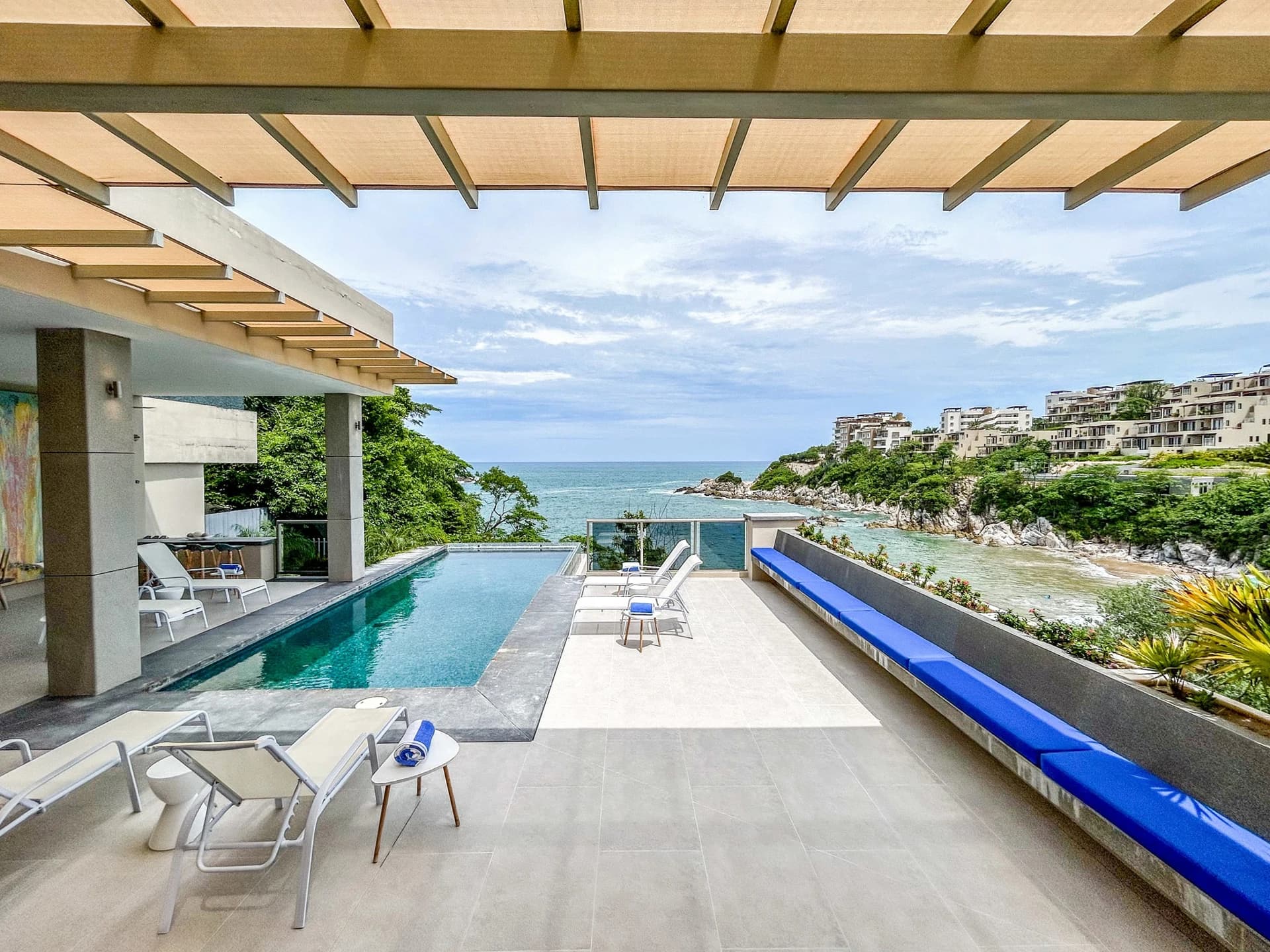 Villa Montecarlo 4 Bedroom Oceanfront Home - photo 25