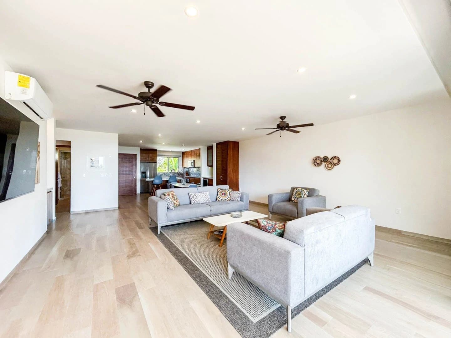 Cosmo 11 – 2 Bedroom Oceanview Condo - photo 18