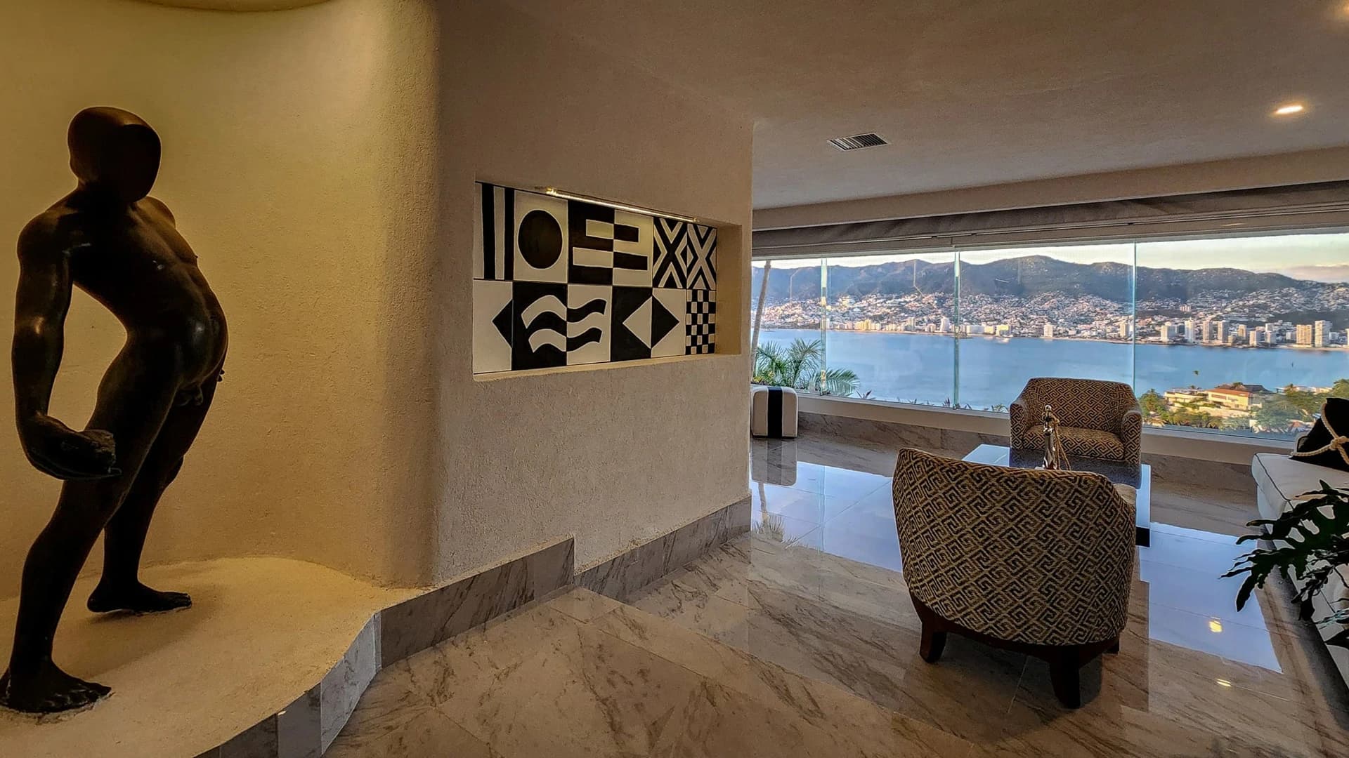 Gitana 4 Bedroom Oceanview Villa - photo 29