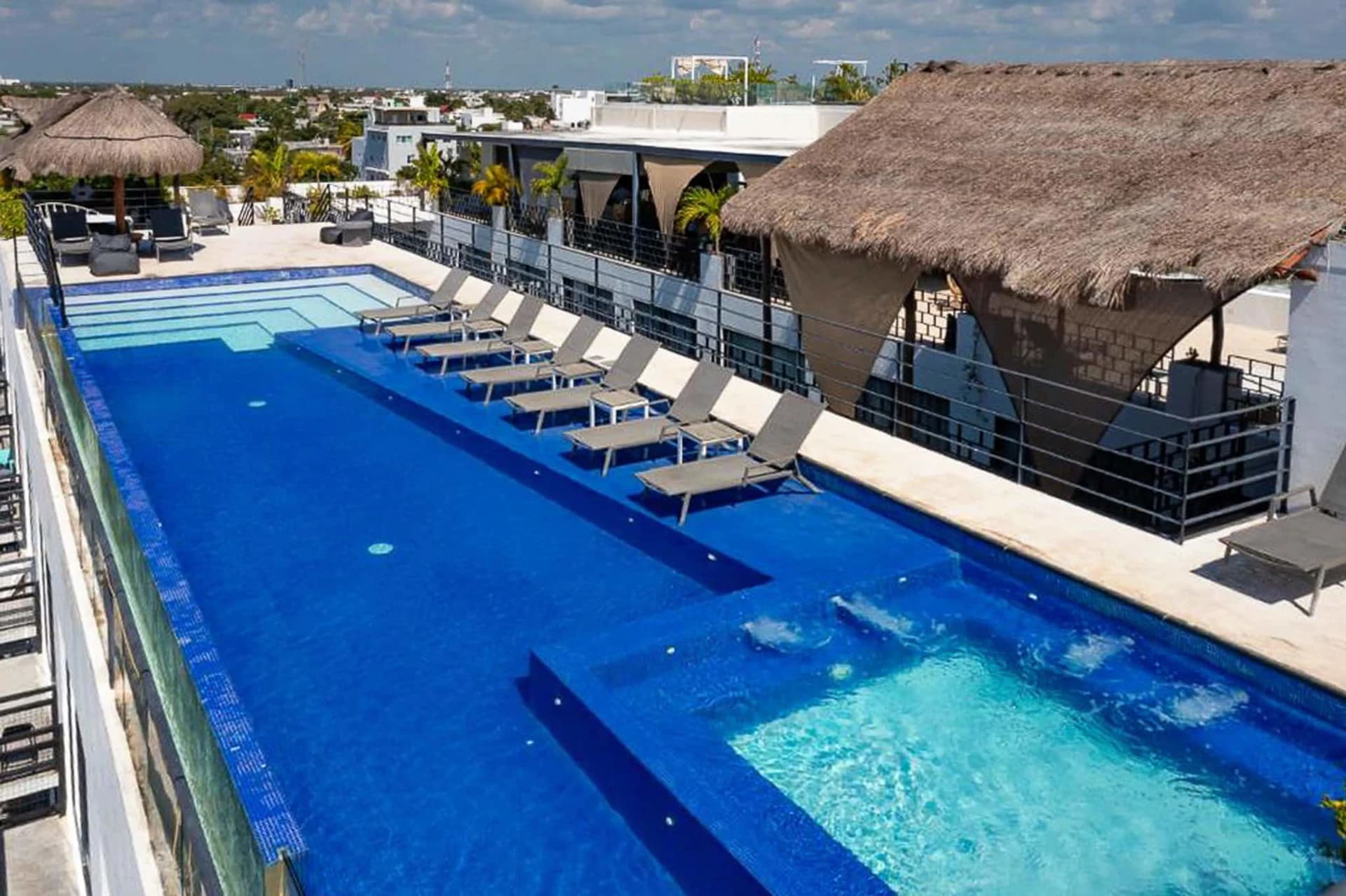 82 Room Playa del Carmen Hotel - photo 2