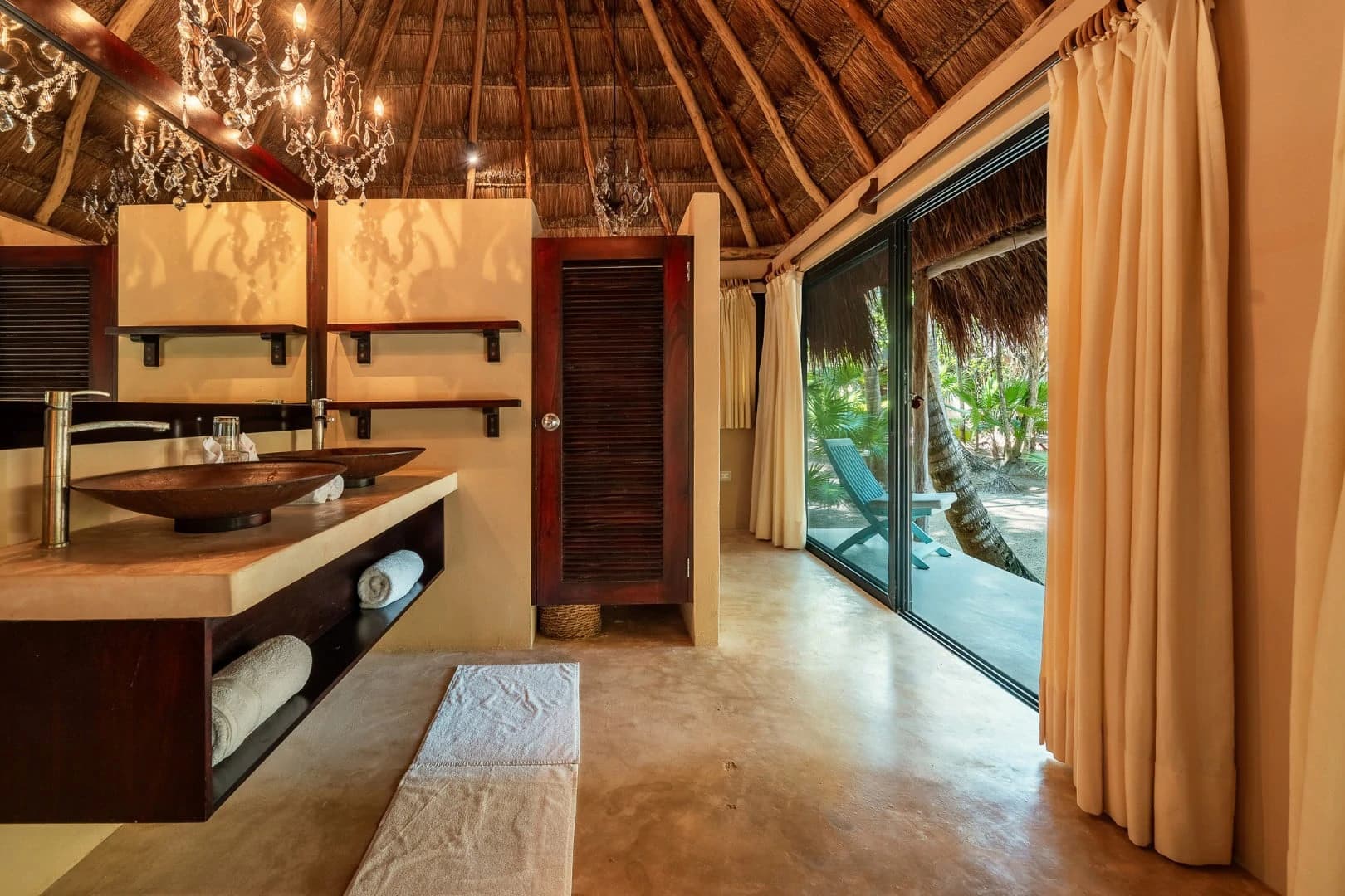 Casa Chic 7 Bedroom Beachfront Villa - photo 83