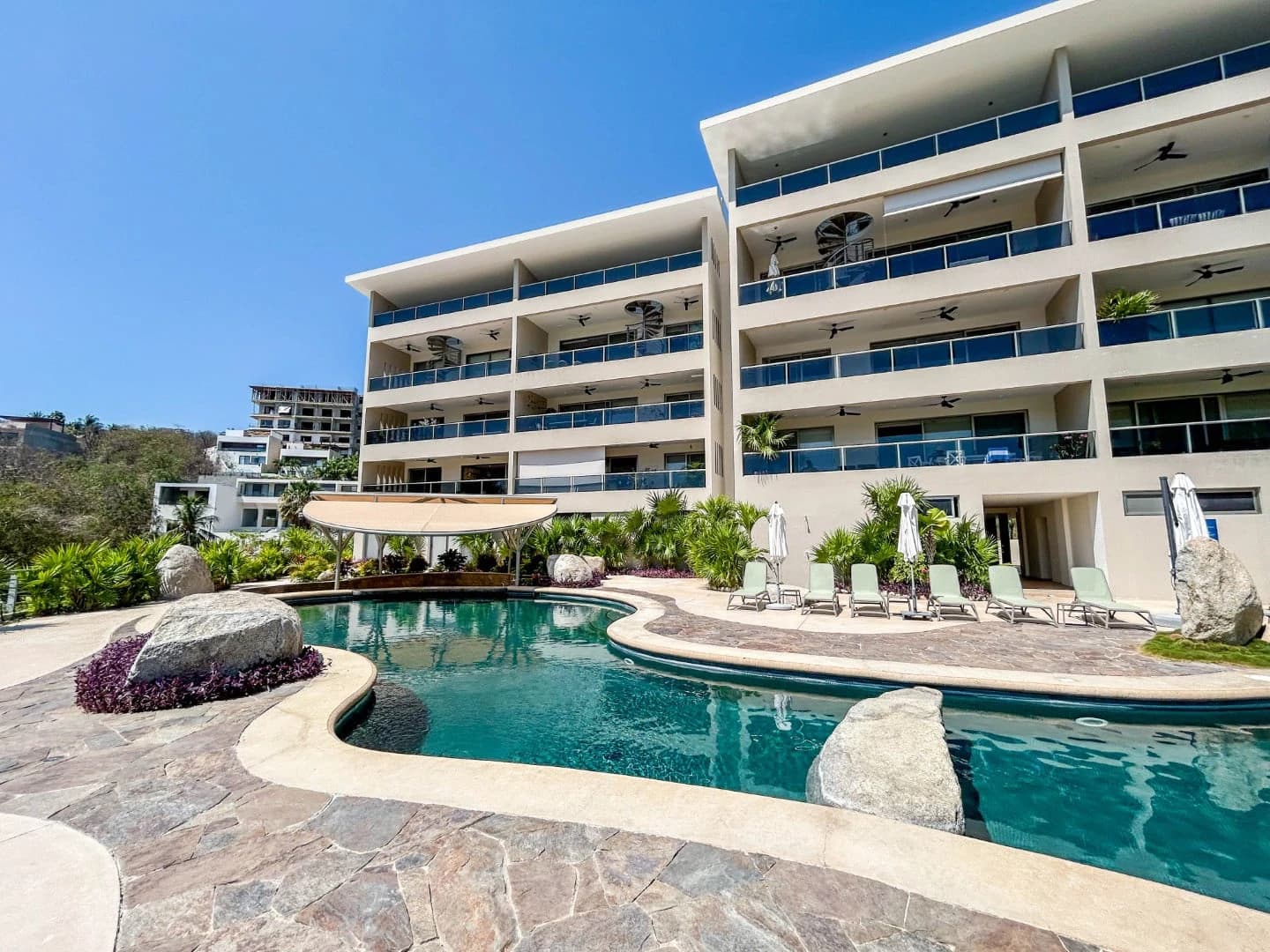 Cosmo 11 – 2 Bedroom Oceanview Condo - photo 29