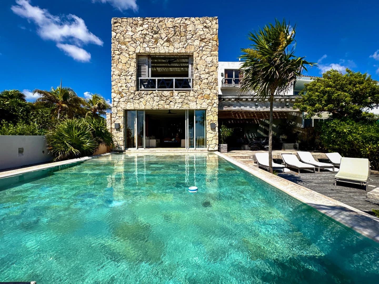 Caleta 6 Bedroom Oceanfront Villa - photo 21