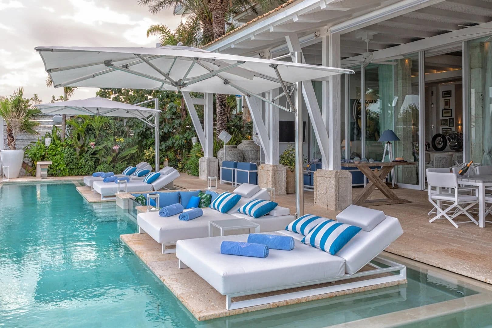 High-Performing Cancun Beachfront Turnkey Villa - photo 10