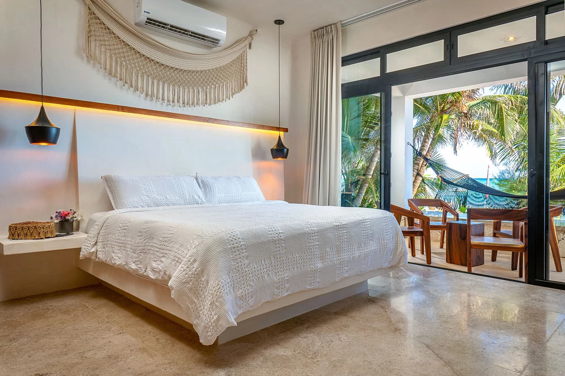 Bahia Tankah 5 Bedroom Beachfront Villa - photo 3