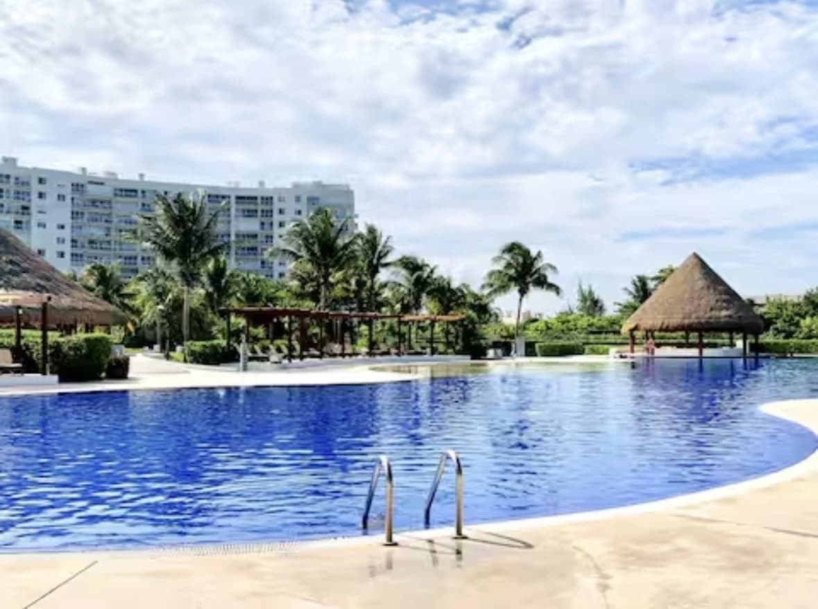 Amara 2 Bedroom Beachfront Condo - photo 22