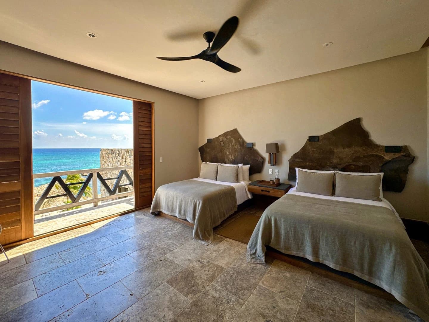 Caleta 6 Bedroom Oceanfront Villa - photo 15