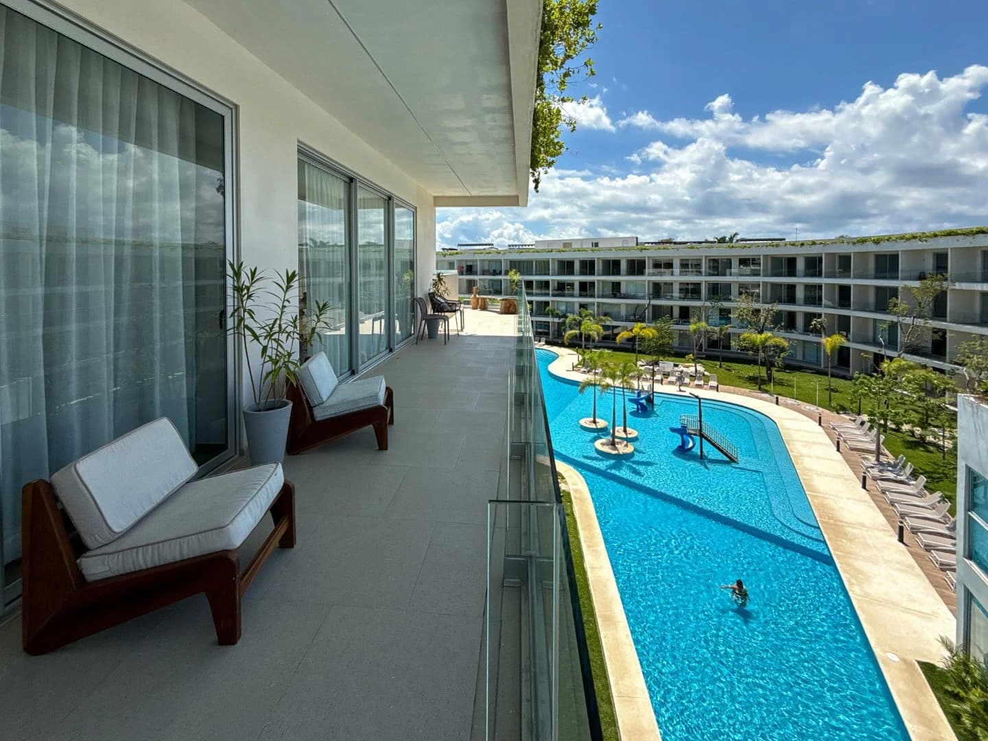 The Leaf Playacar 3-Bedroom Penthouse - photo 2