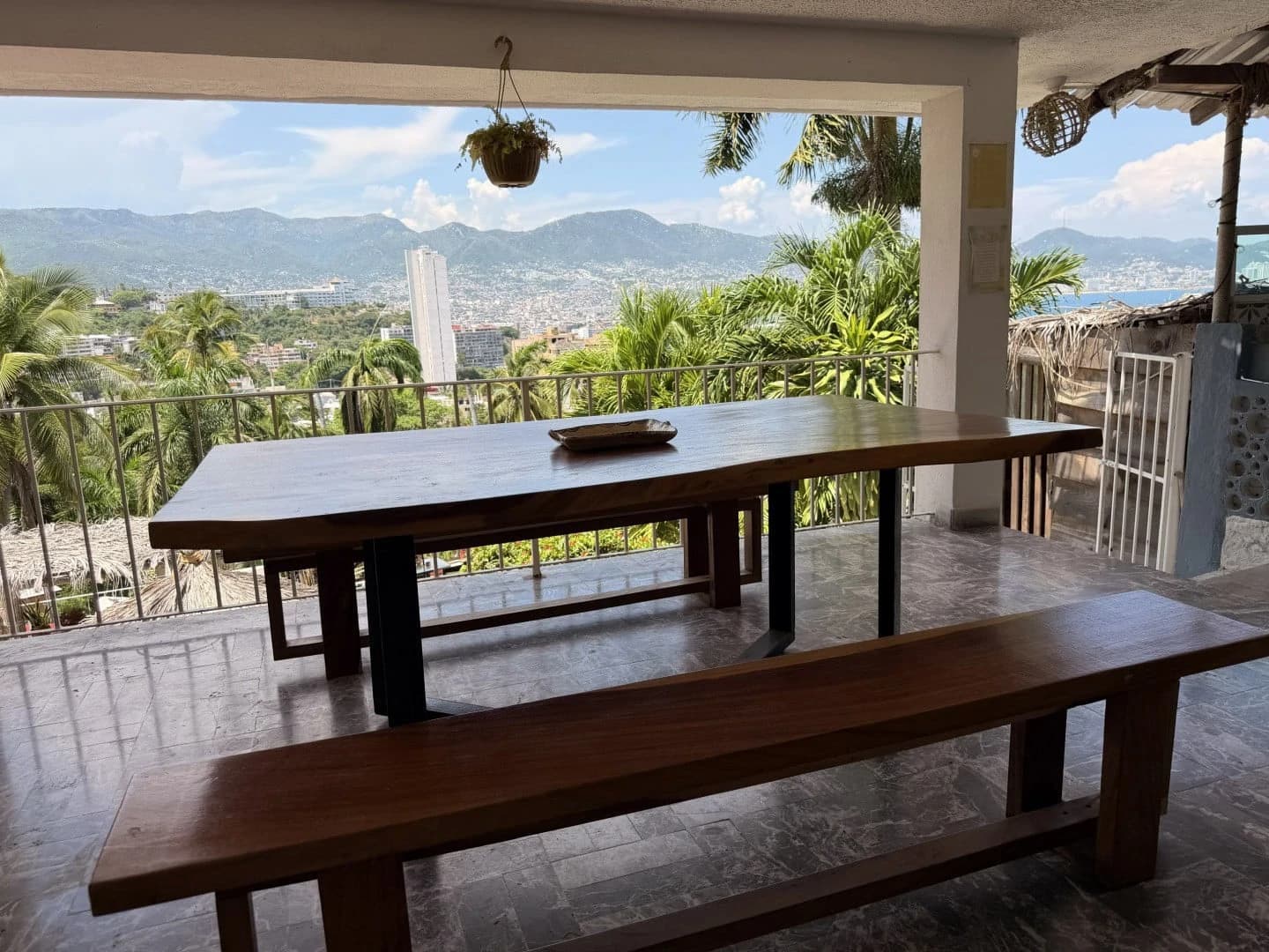 Casa Breizh 8-Bedroom Multi-Unit Oceanview Property - photo 12