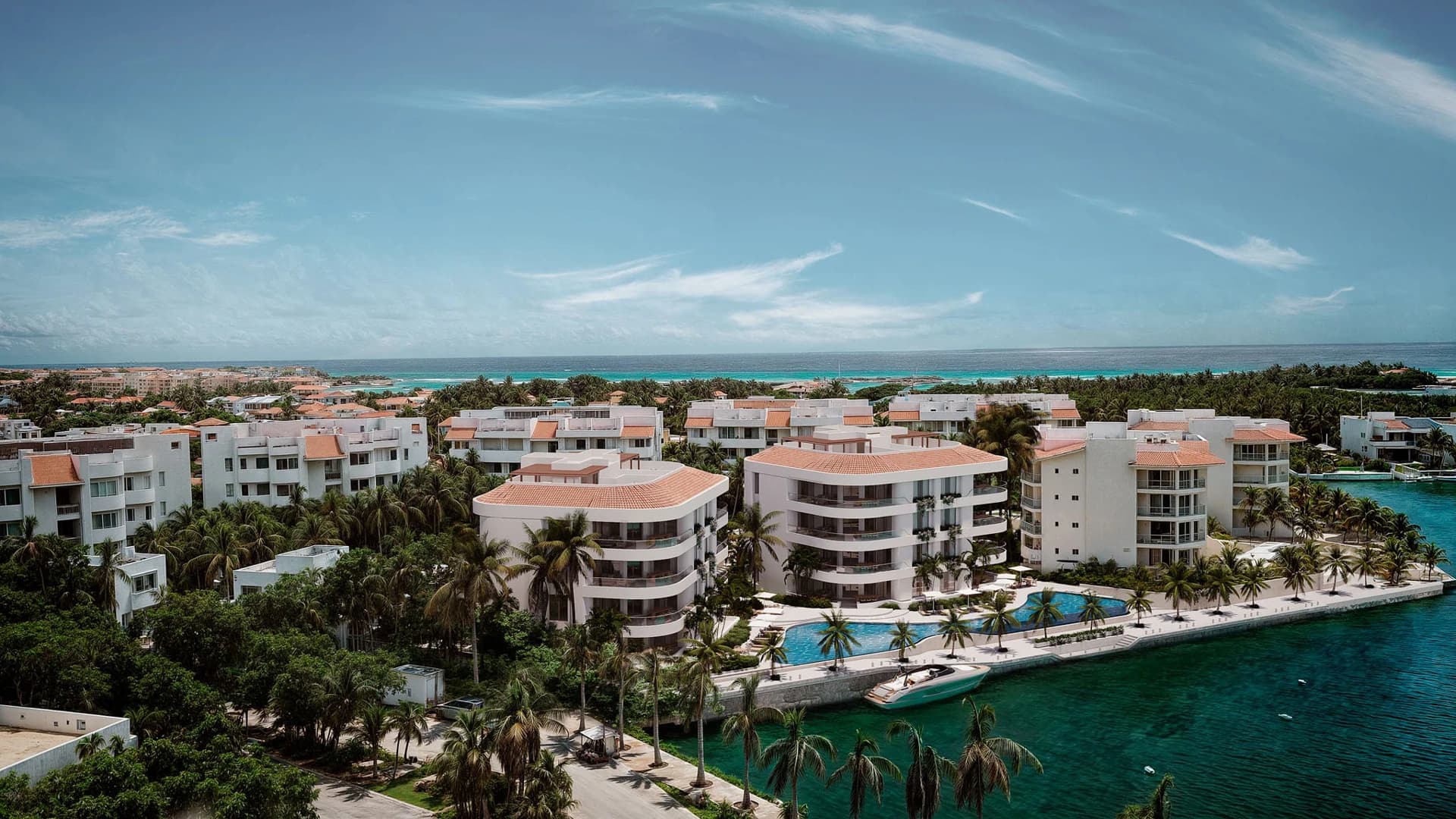 Gran Peninsula 4 Bedroom waterfront Condo - photo 8