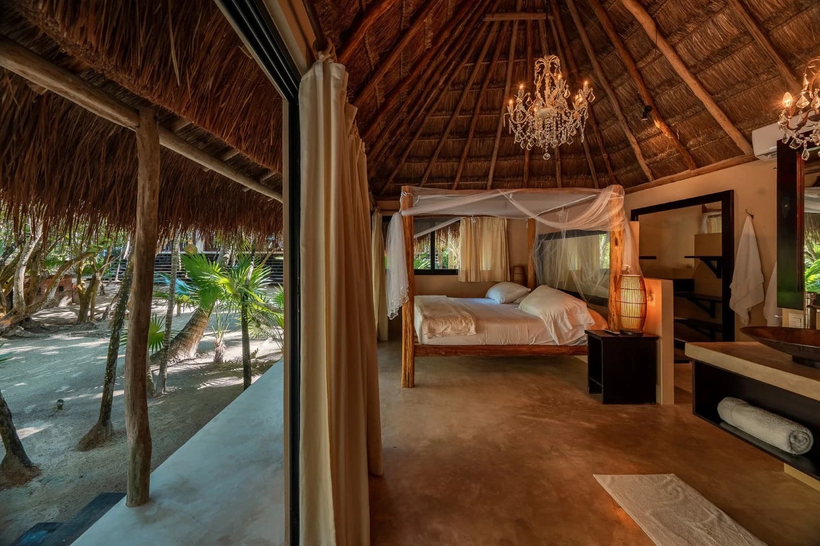 Casa Chic 7 Bedroom Beachfront Villa - photo 78