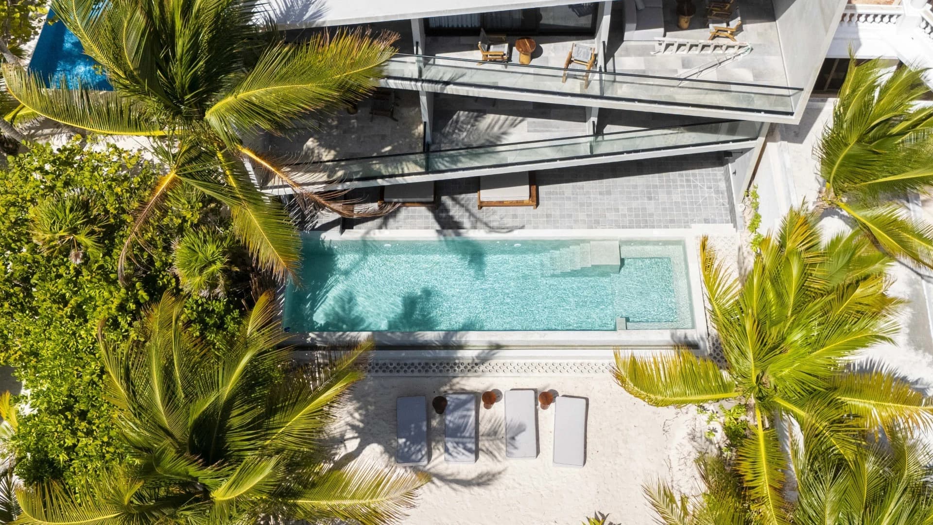 Neea 3 Bedroom Beachfront Condo - photo 31