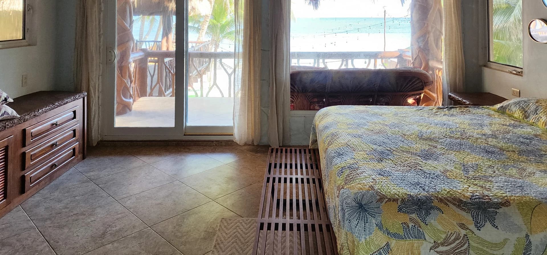 Sirena 5 Bedroom Beachfront Villa - photo 15