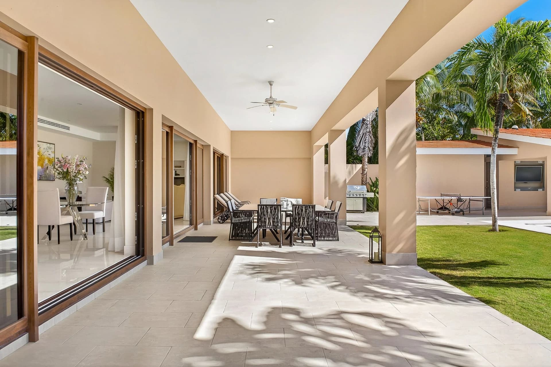 Marina Palms 5 Bedroom Waterfront Villa - photo 38