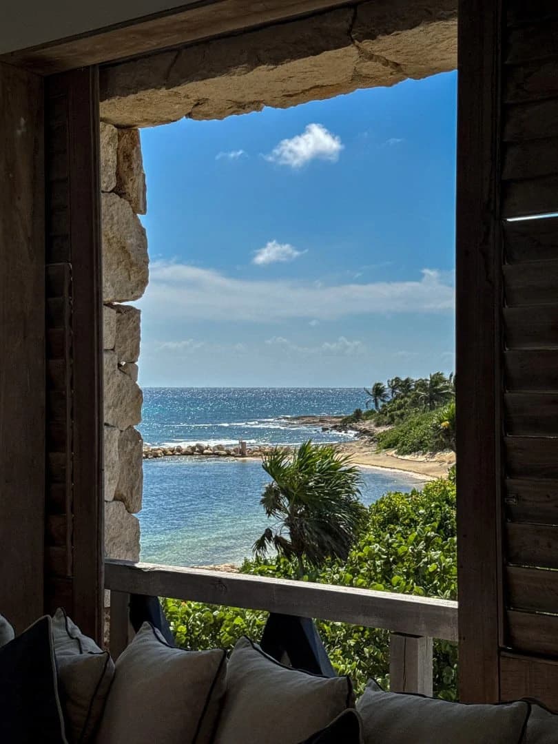 Caleta 6 Bedroom Oceanfront Villa - photo 22