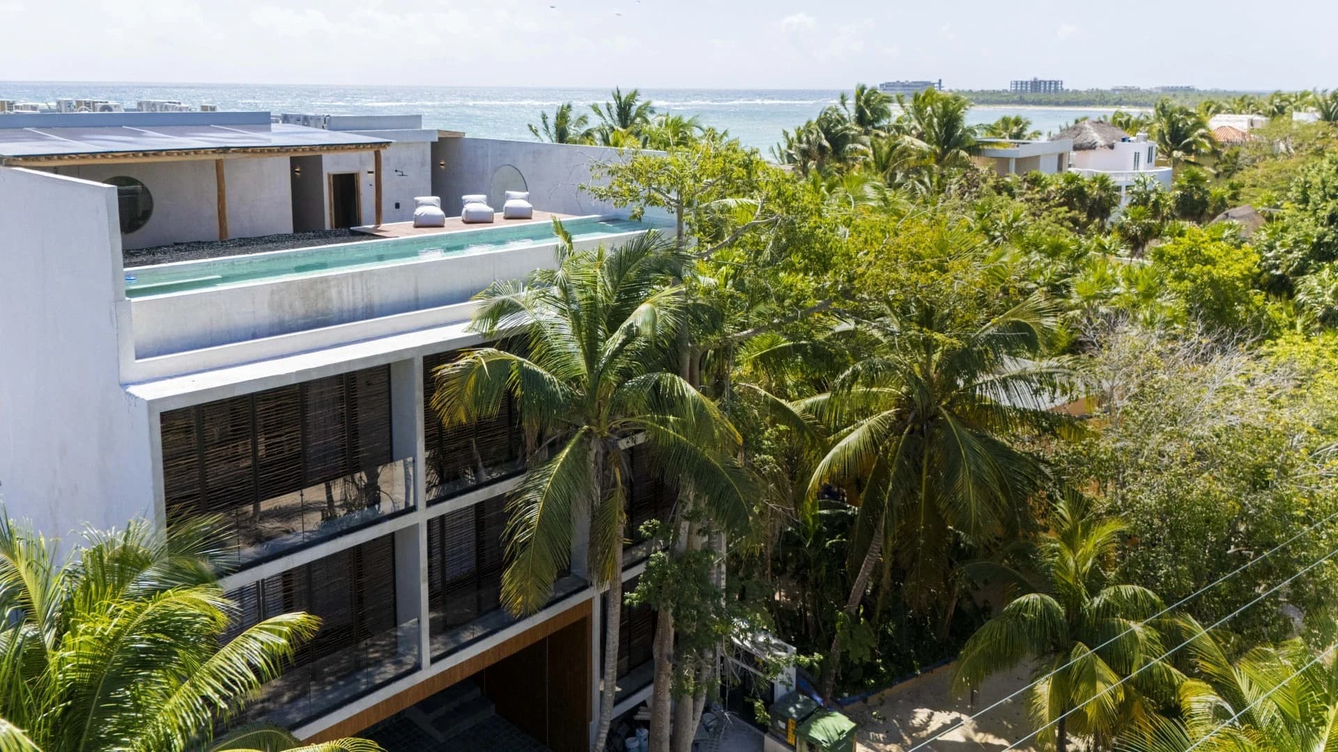 Neea 3 Bedroom Beachfront Condo - photo 39