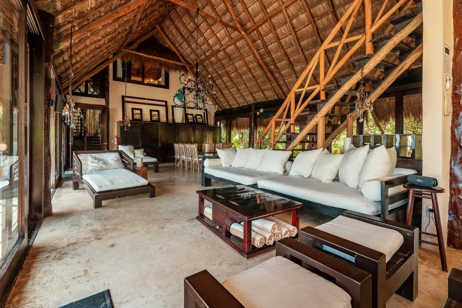 Casa Chic 7 Bedroom Beachfront Villa - photo 33