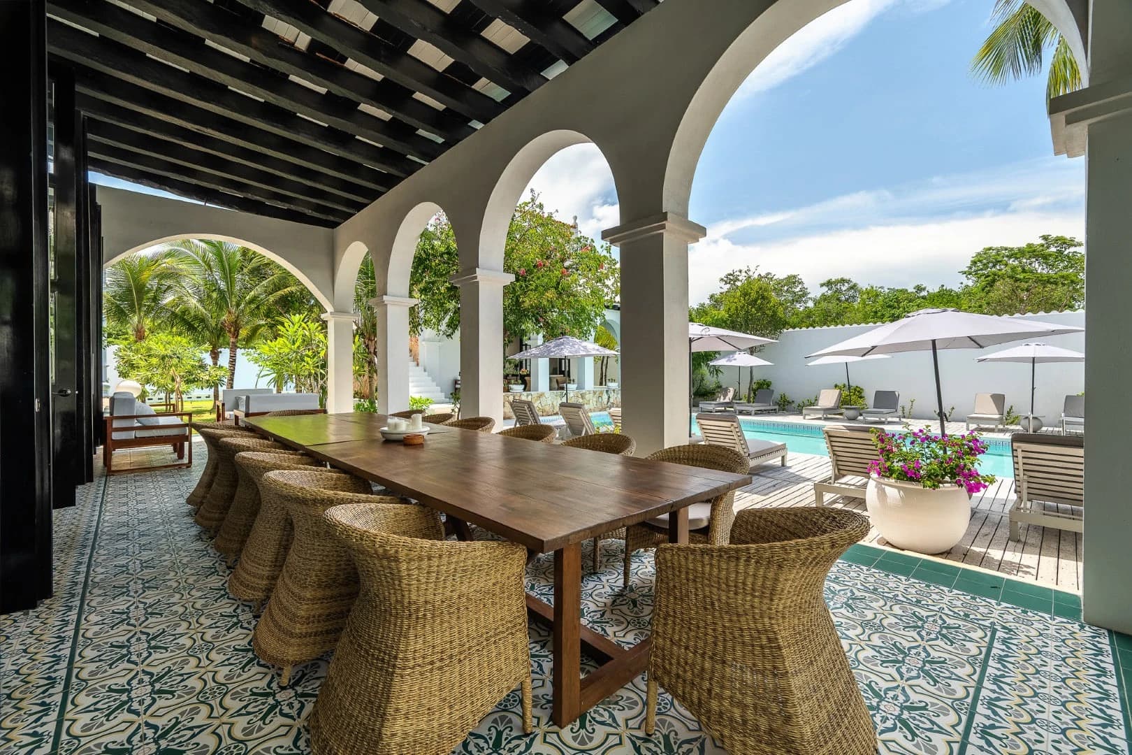 Rae’s Villa - photo 4