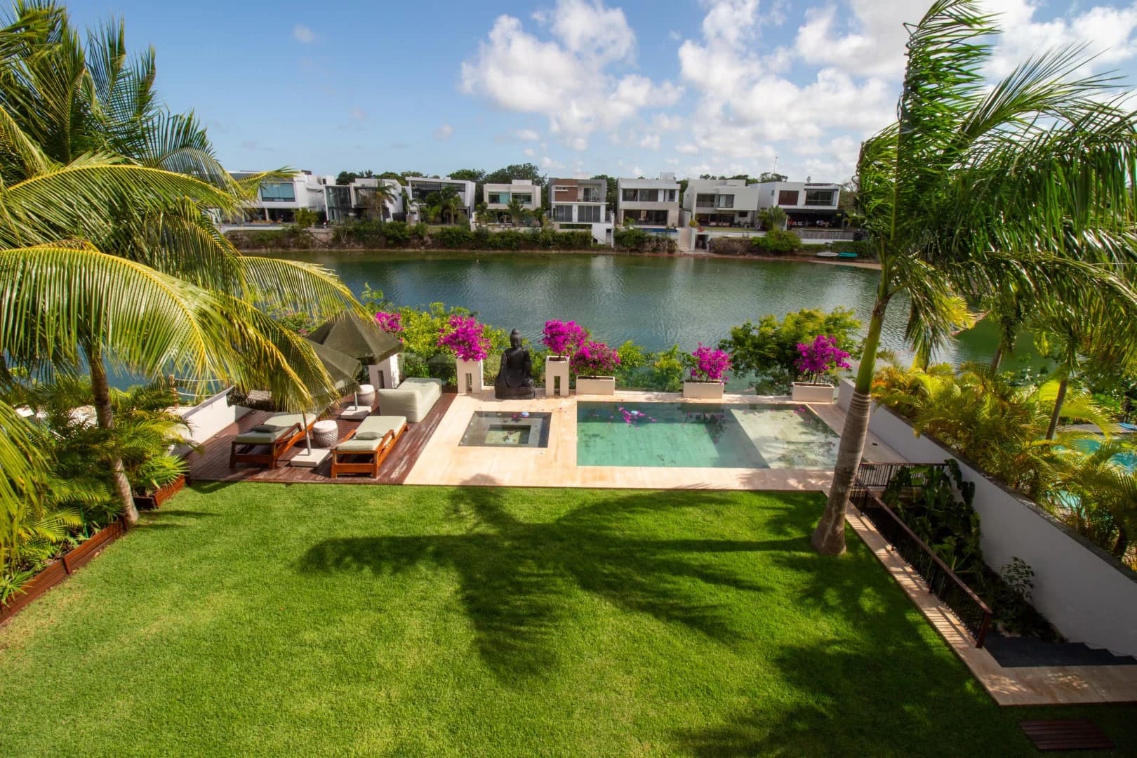 Villa Flamingos 4 Bedroom Waterfront Home - photo 29