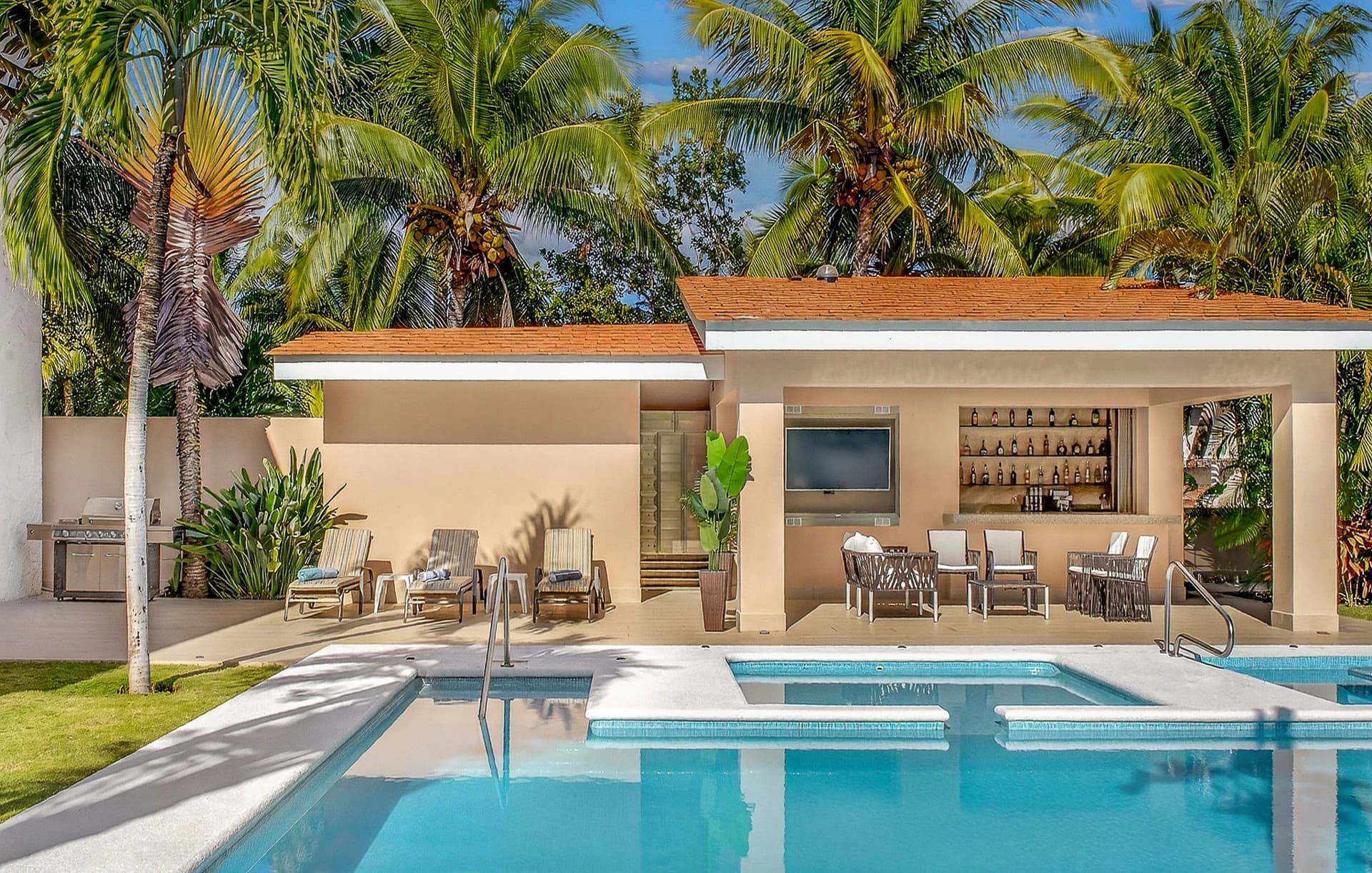 Marina Palms 5 Bedroom Waterfront Villa - photo 6