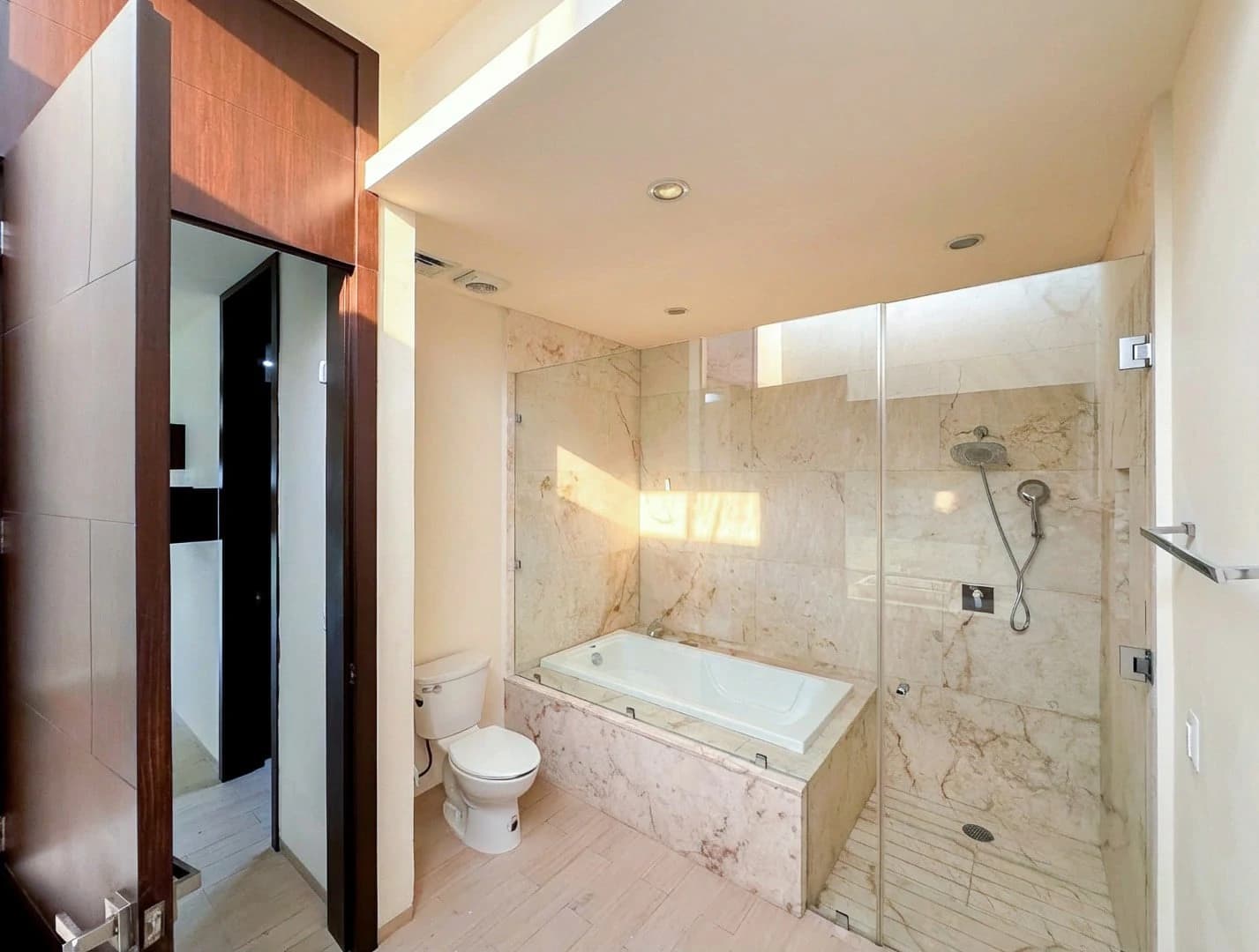 Bosques De Altabrisa 4 Bedroom Home - photo 20