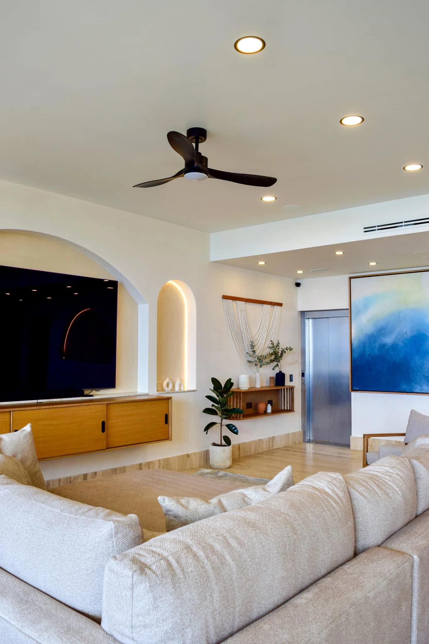 Costa Beach 4 Bedroom Beachfront Condo - photo 11
