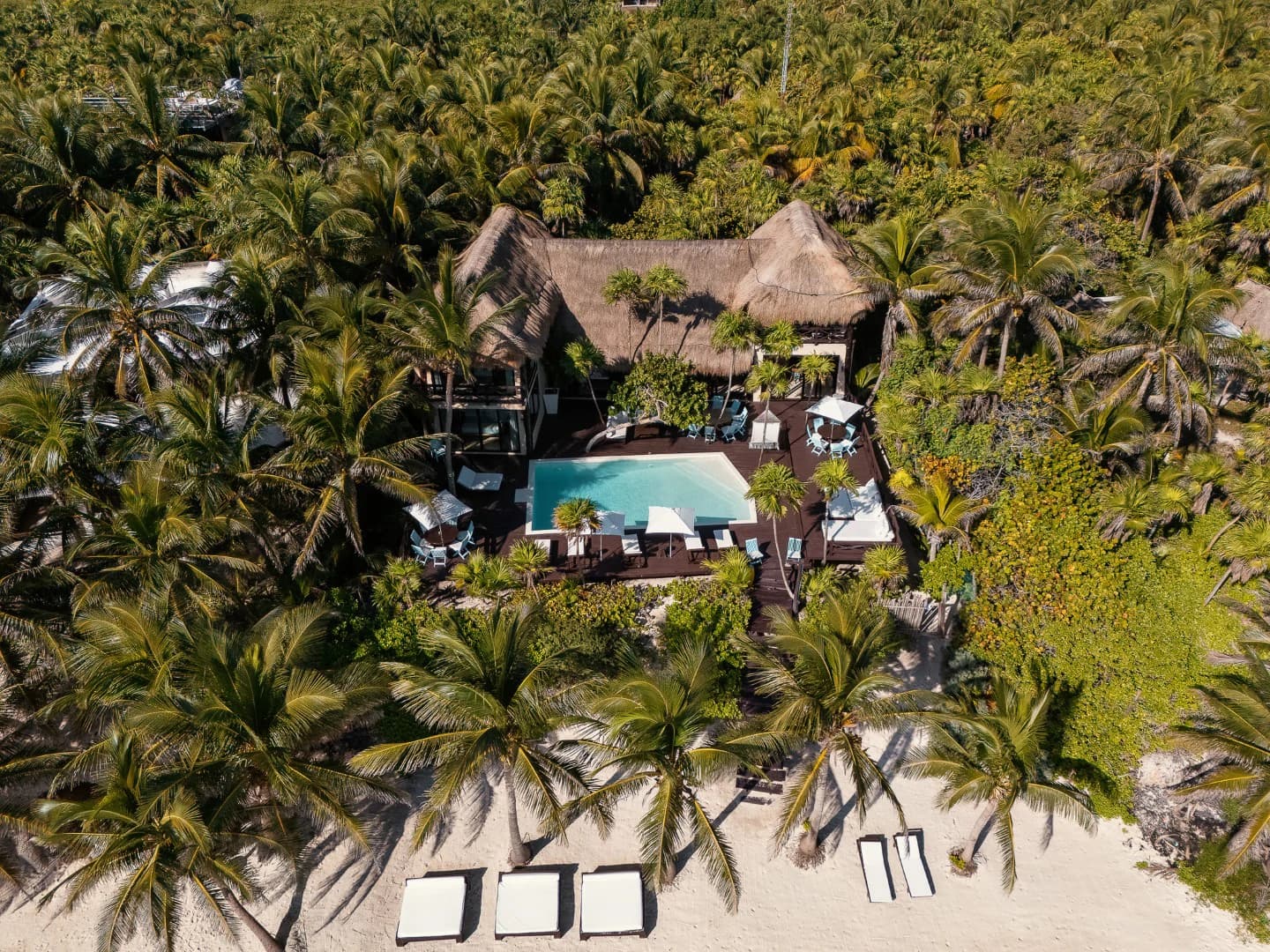 Casa Chic 7 Bedroom Beachfront Villa - photo 94