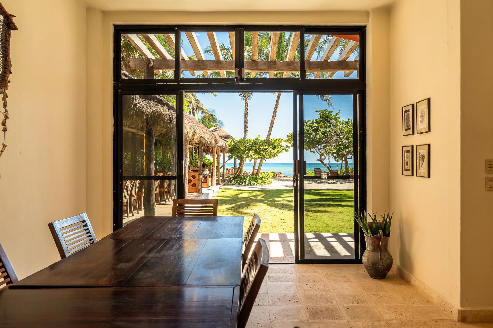 Jade Bay 8 – 8 Bedroom Beachfront Villa - photo 18