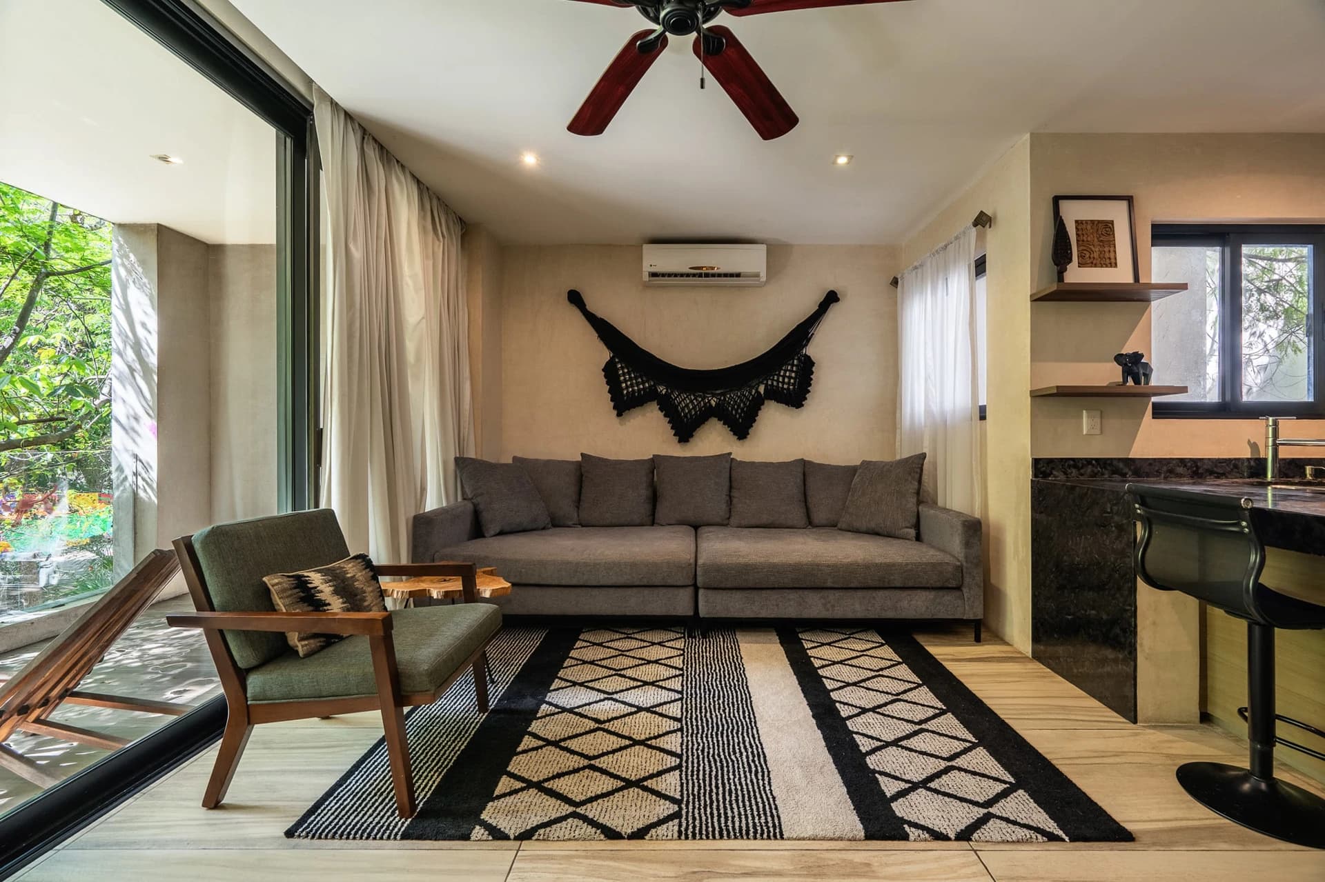 Multi-Unit: 3 Condos + Commercial Space - photo 47