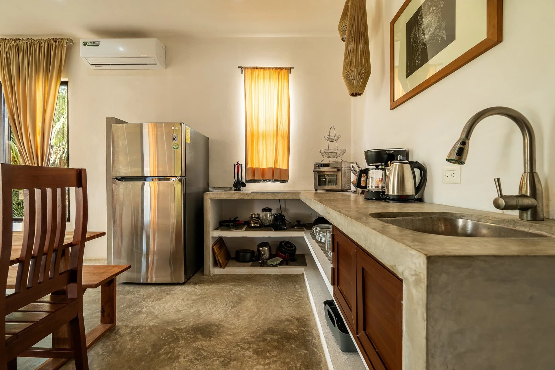 10 Unit Hotel/Apartment Building - photo 16